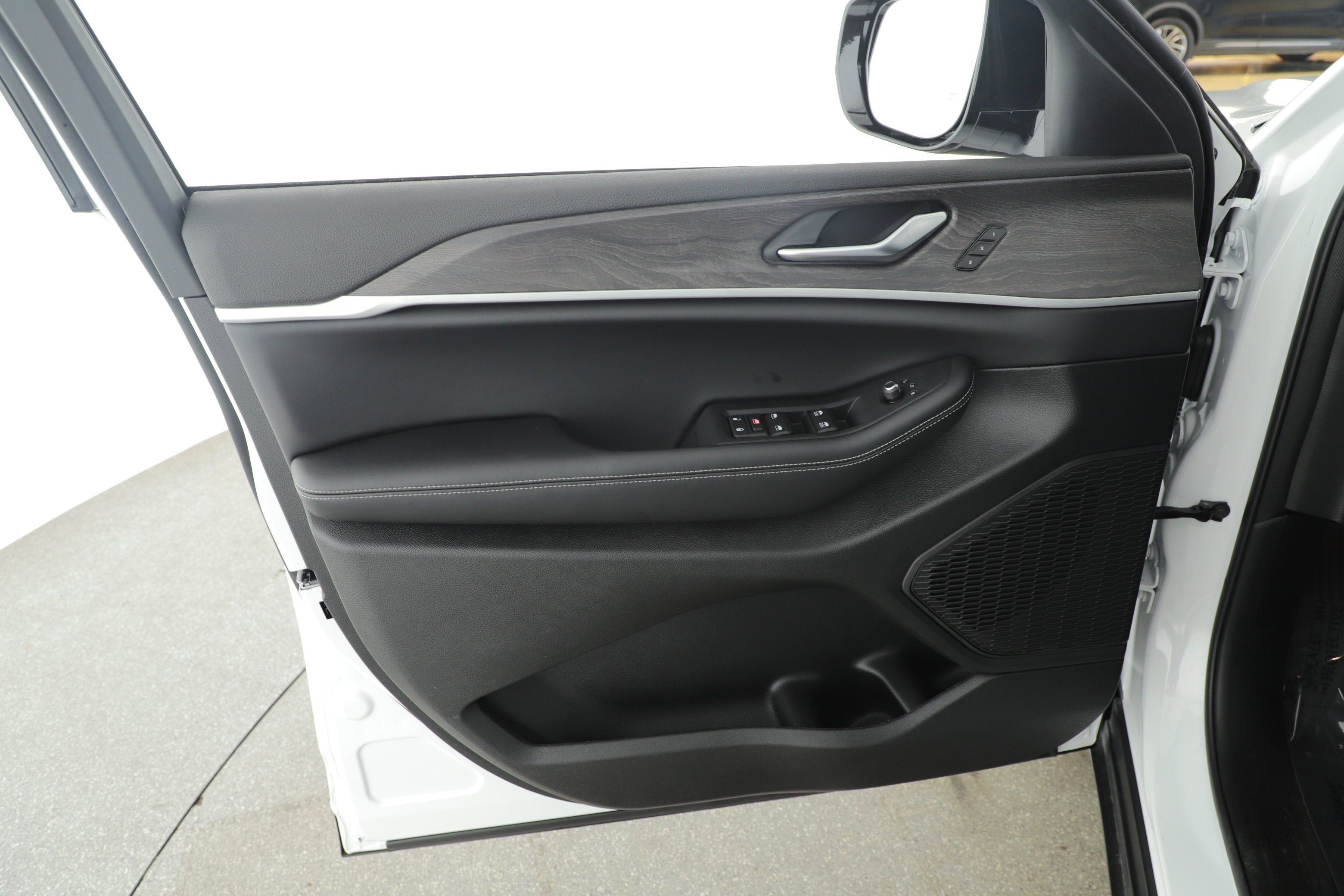 2025 Jeep Grand Cherokee Limited 4x2