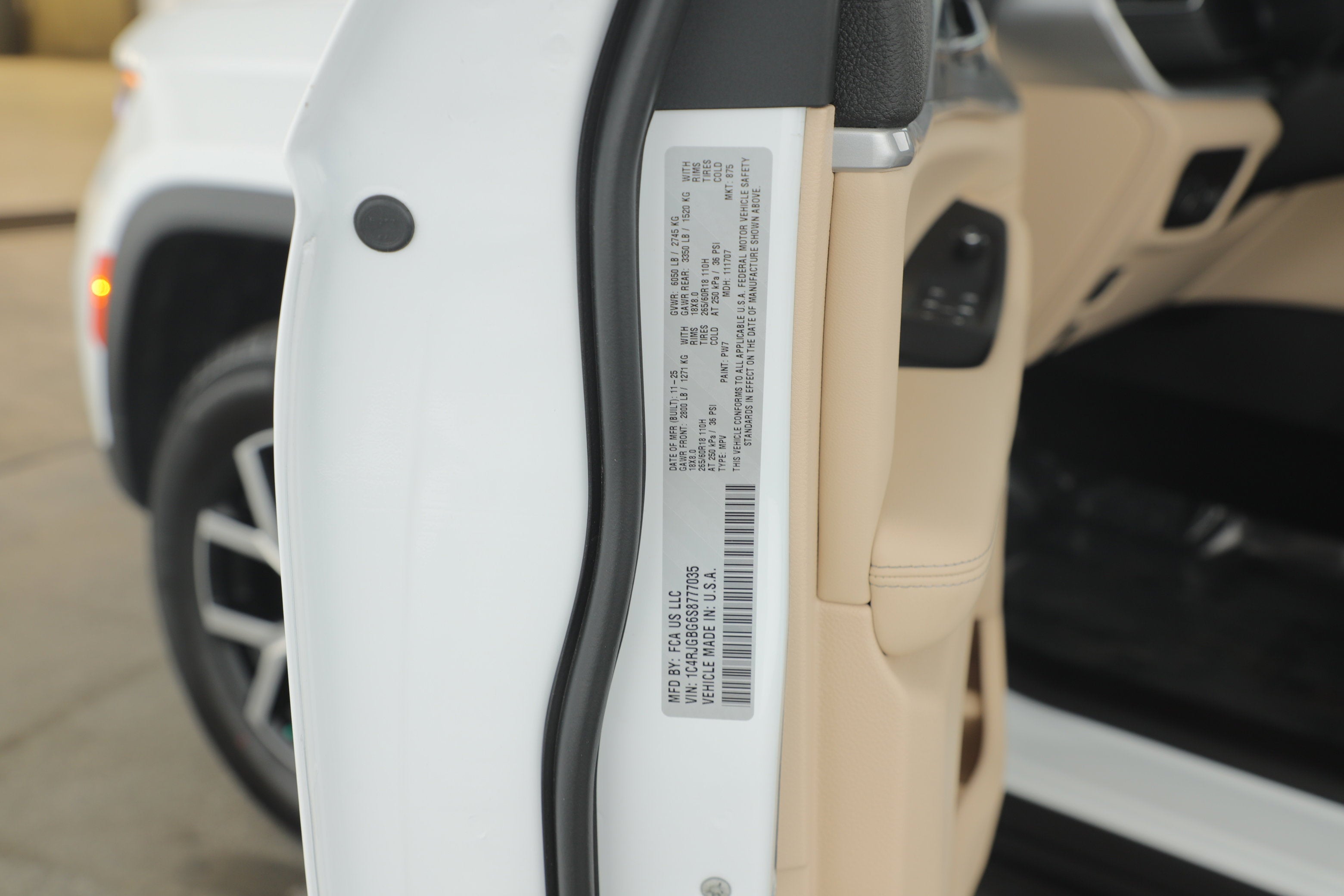 2025 Jeep Grand Cherokee Limited 4x2