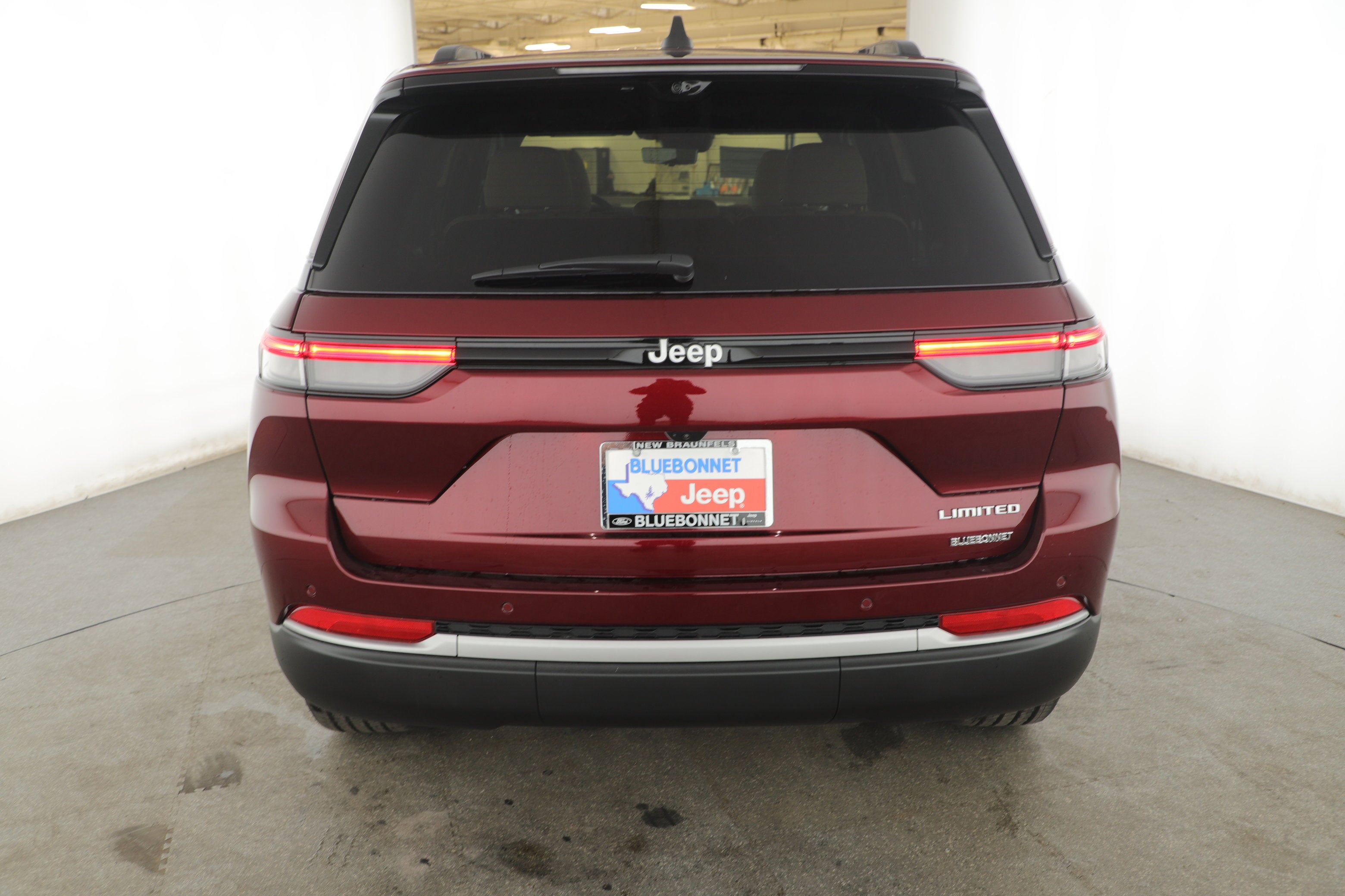 2026 Jeep Grand Cherokee Limited 4x2