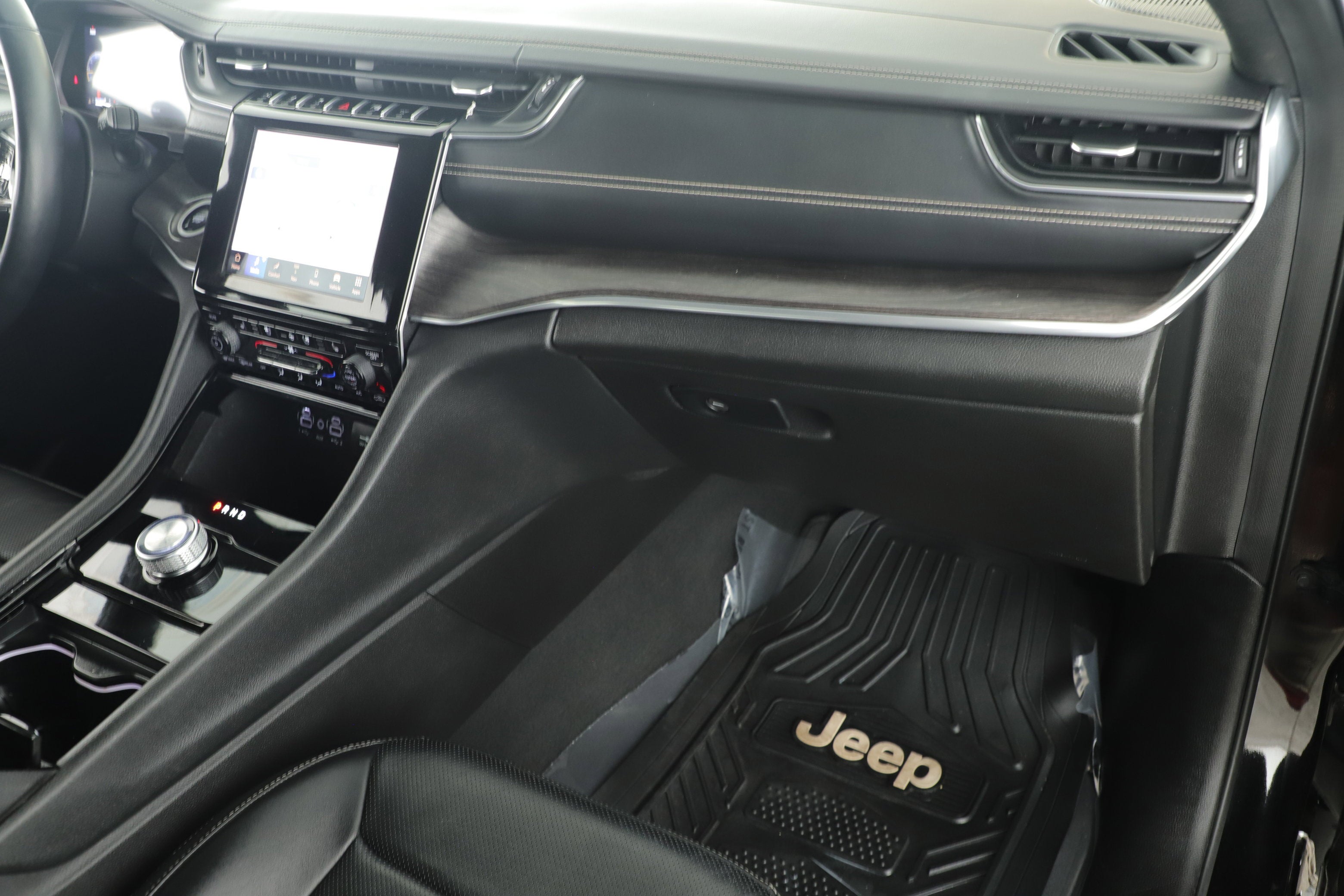 2022 Jeep Grand Cherokee Overland 4x2