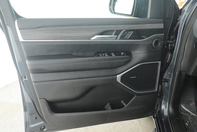 2024 Jeep Wagoneer L Series II 4x4