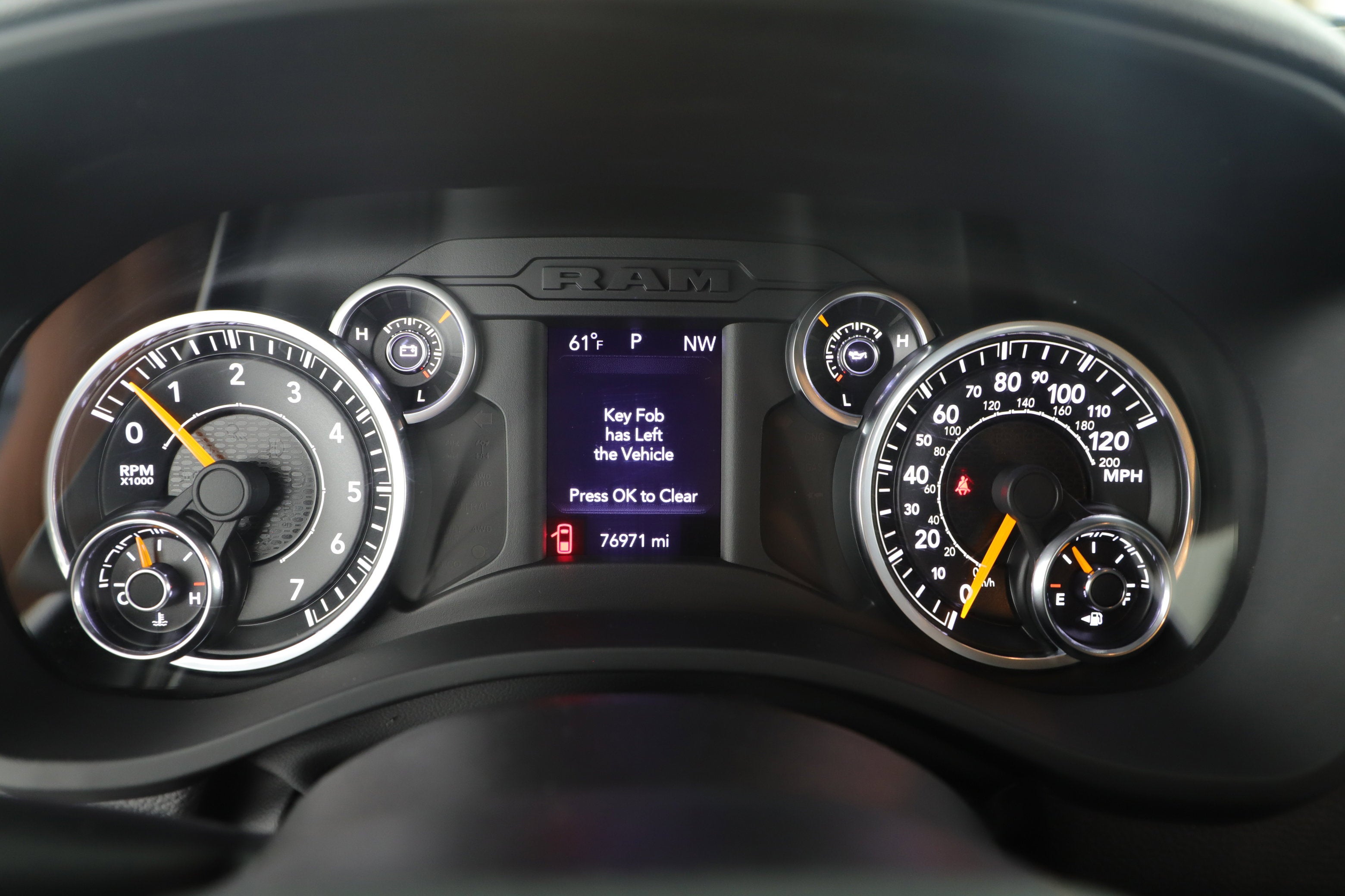 2022 RAM 1500 Lone Star Crew Cab 4x4 5'7' Box