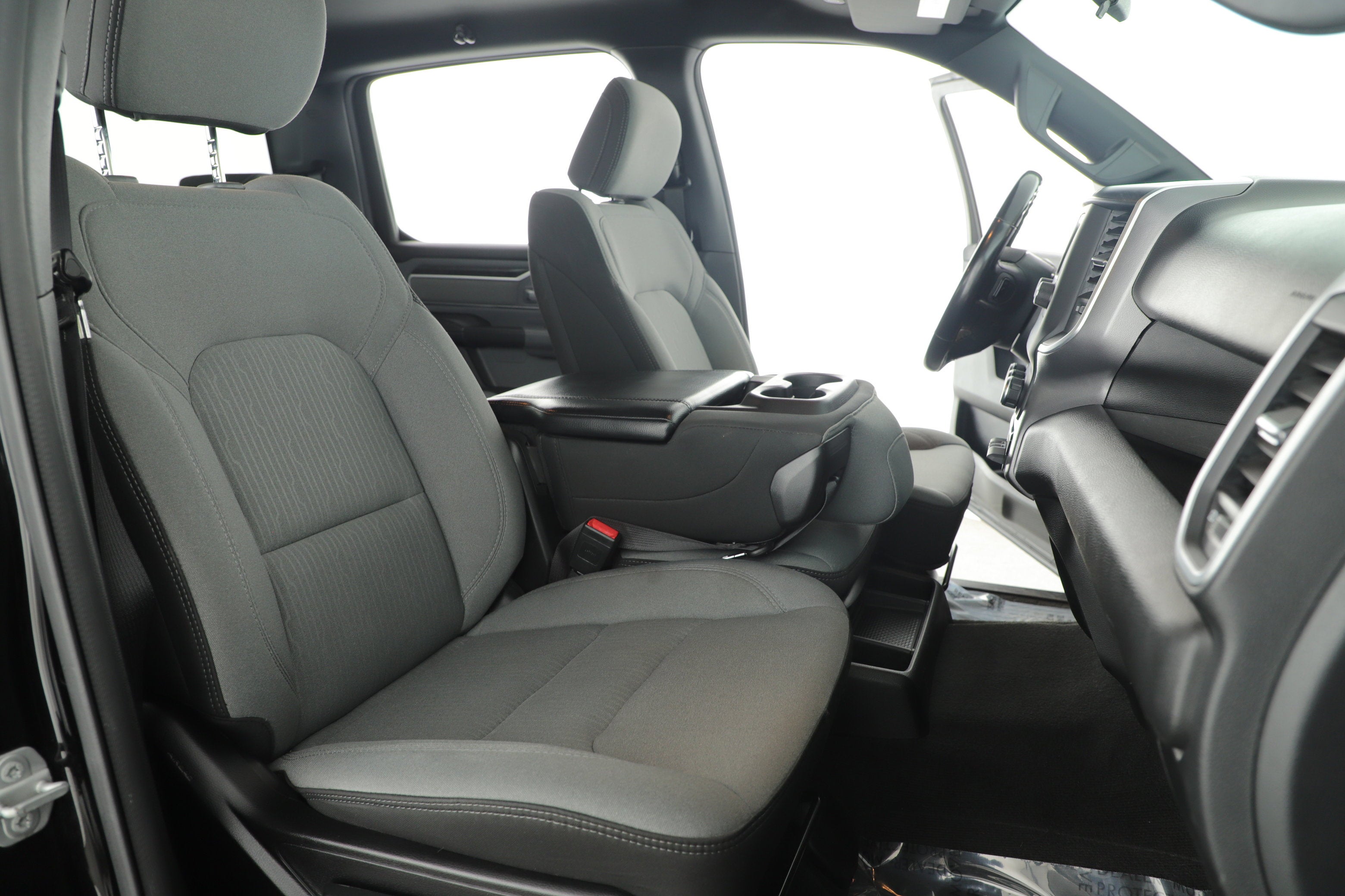 2022 RAM 1500 Lone Star Crew Cab 4x4 5'7' Box