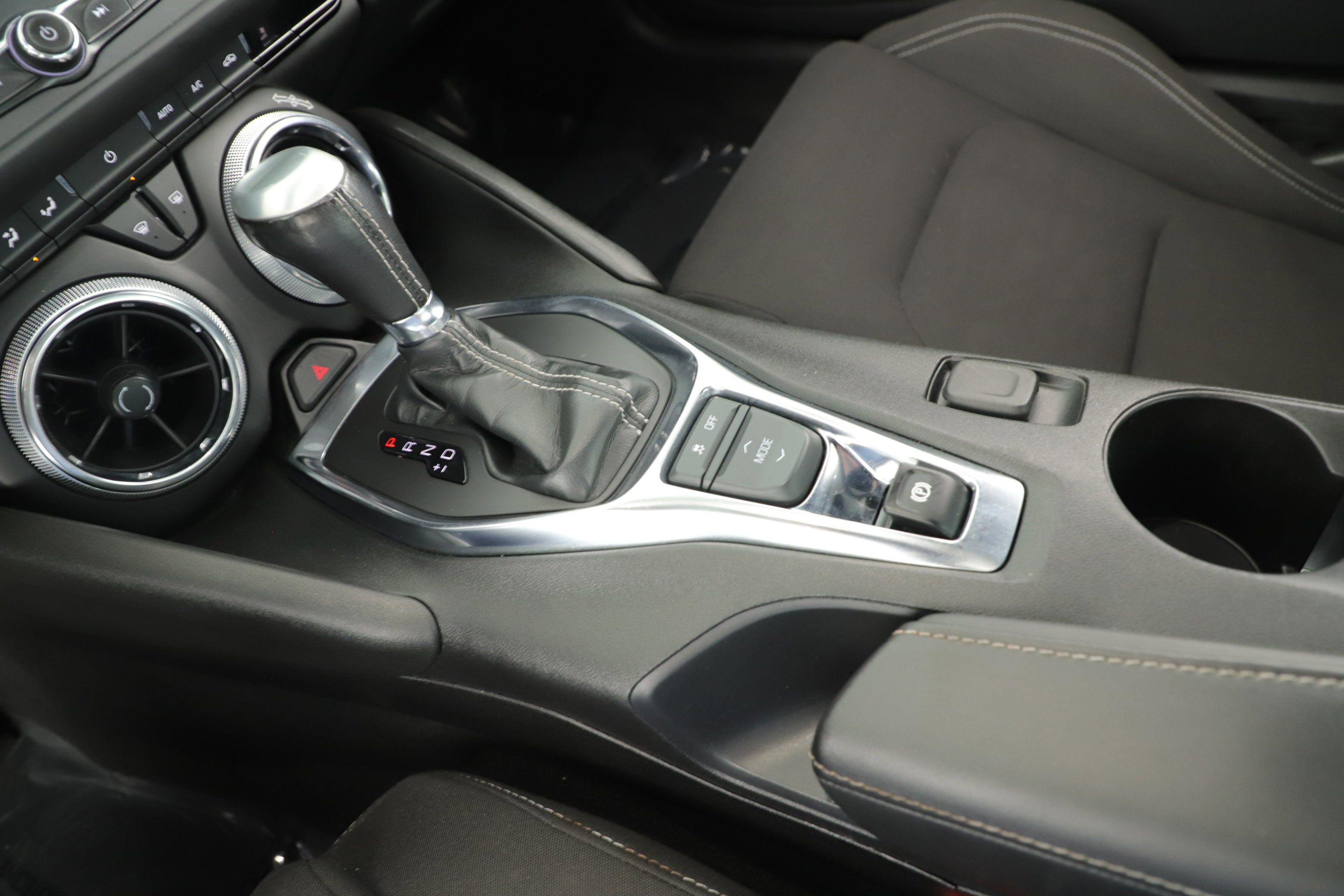 2022 Chevrolet Camaro RWD Coupe 1LT