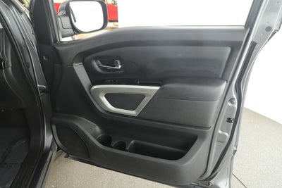 2023 Nissan TITAN Crew Cab SV 4x4