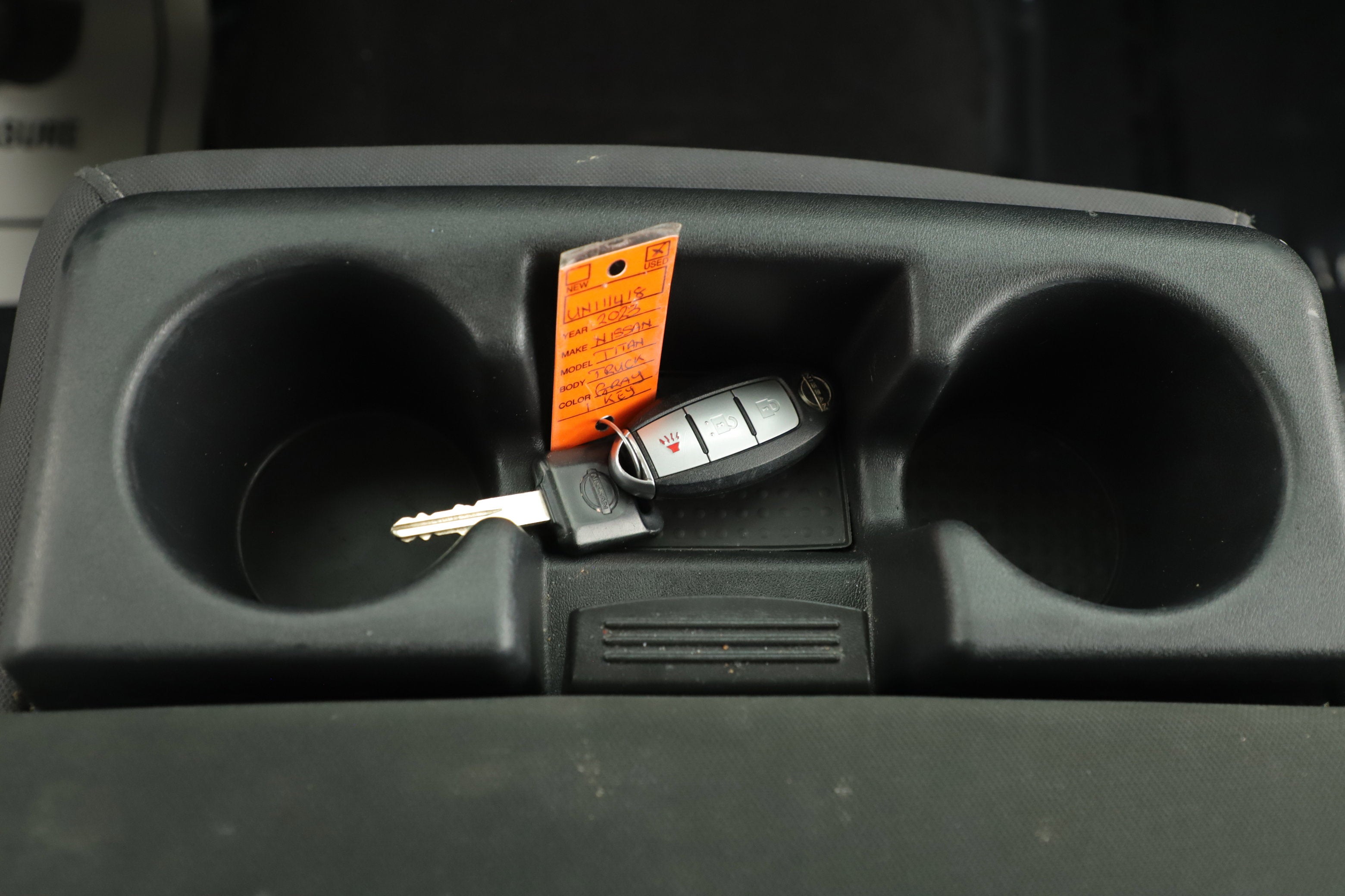 2023 Nissan TITAN Crew Cab SV 4x4