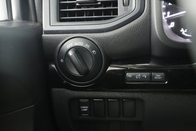 2023 Nissan TITAN Crew Cab SV 4x4