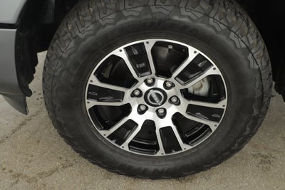 2023 Nissan TITAN Crew Cab SV 4x4