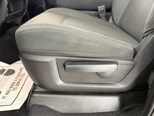 2021 RAM 2500 Tradesman Crew Cab 4x4 6'4' Box