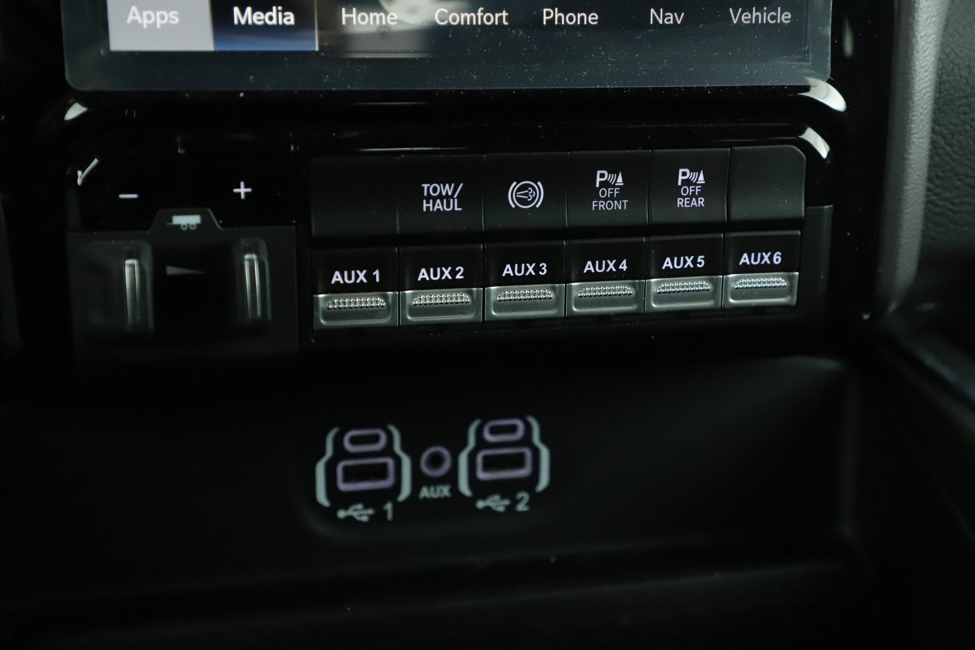 2024 RAM 2500 Laramie Crew Cab 4x4 6'4' Box