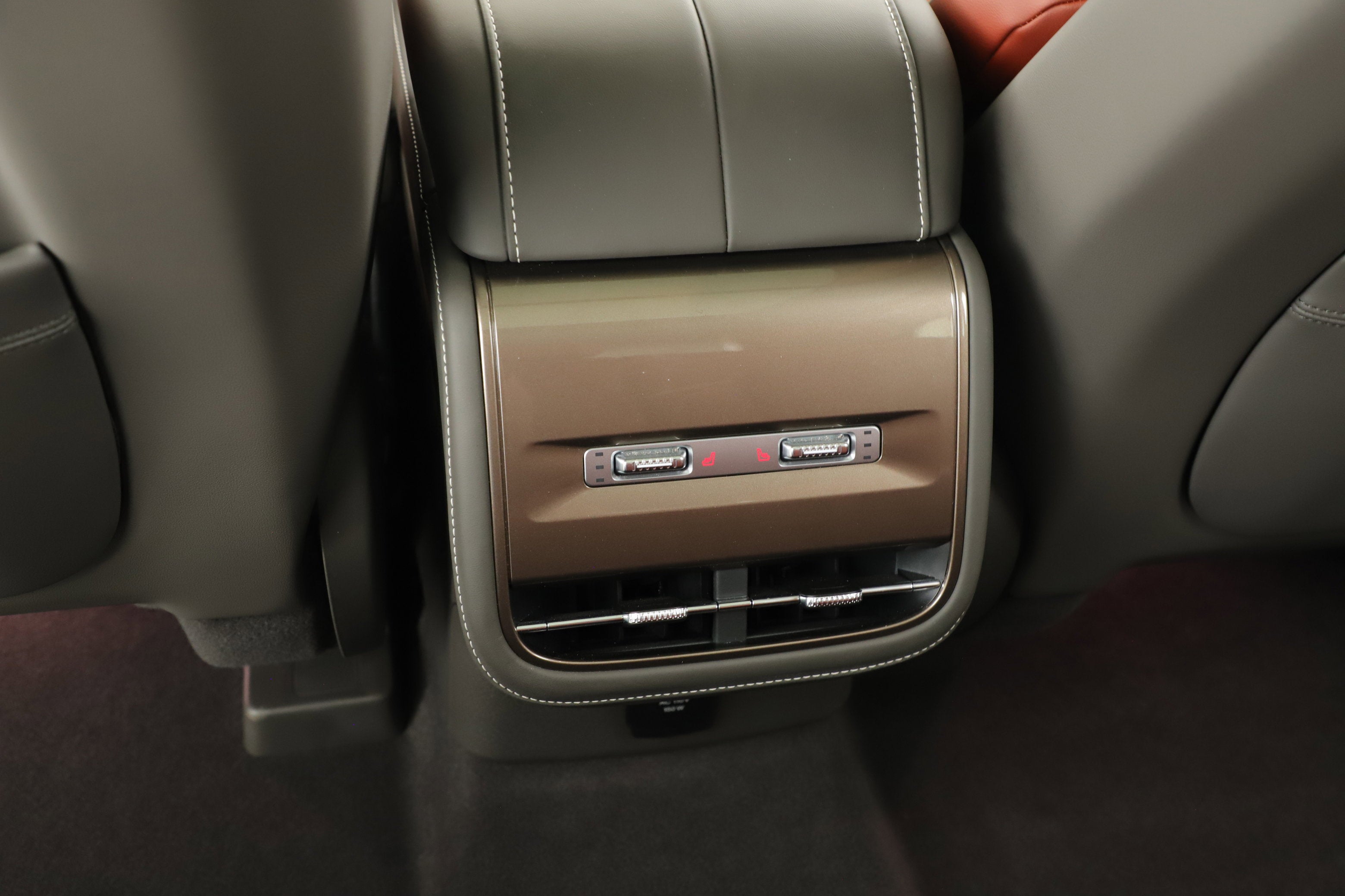 2025 Lincoln Nautilus Black Label