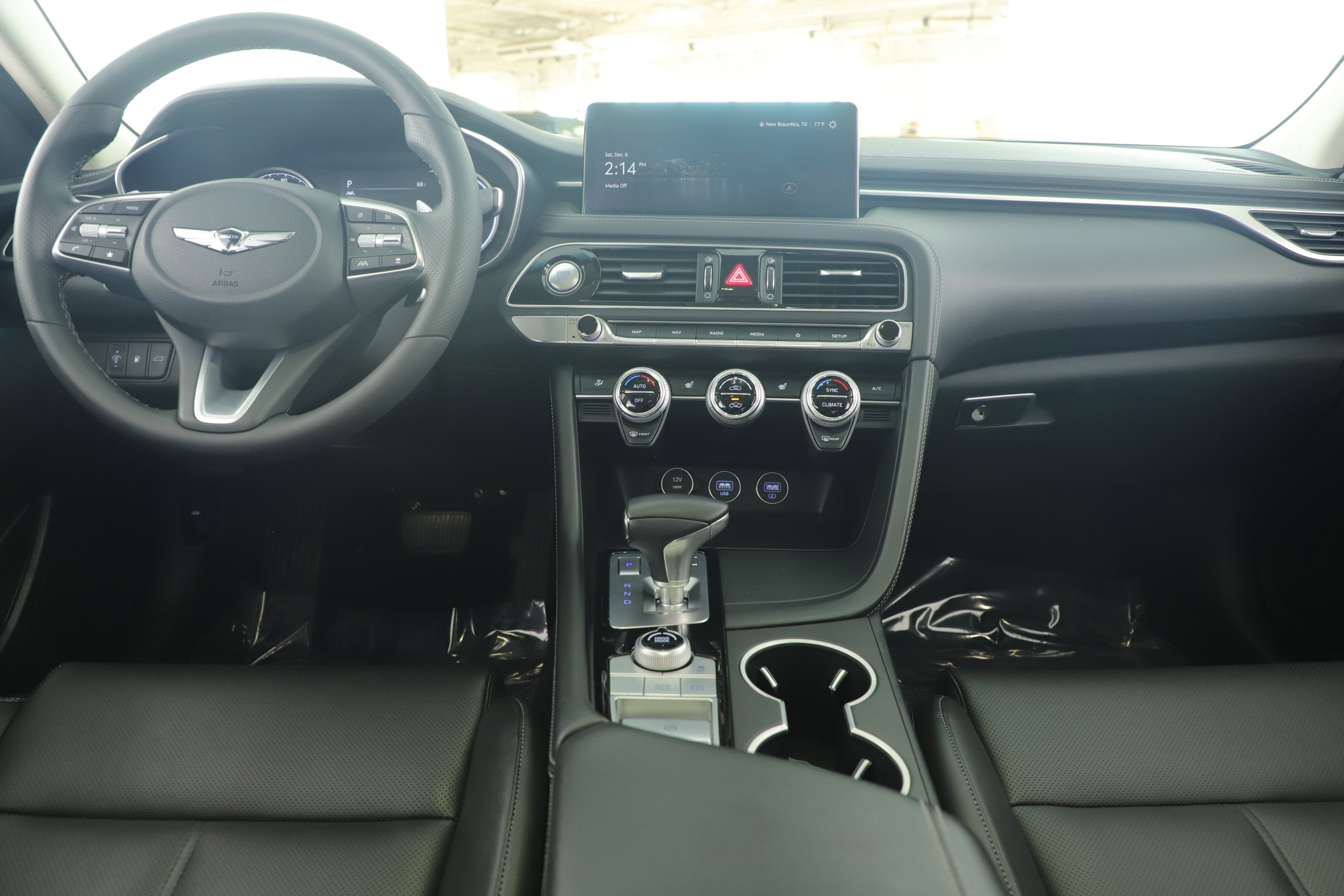 2023 Genesis G70 2.0T RWD