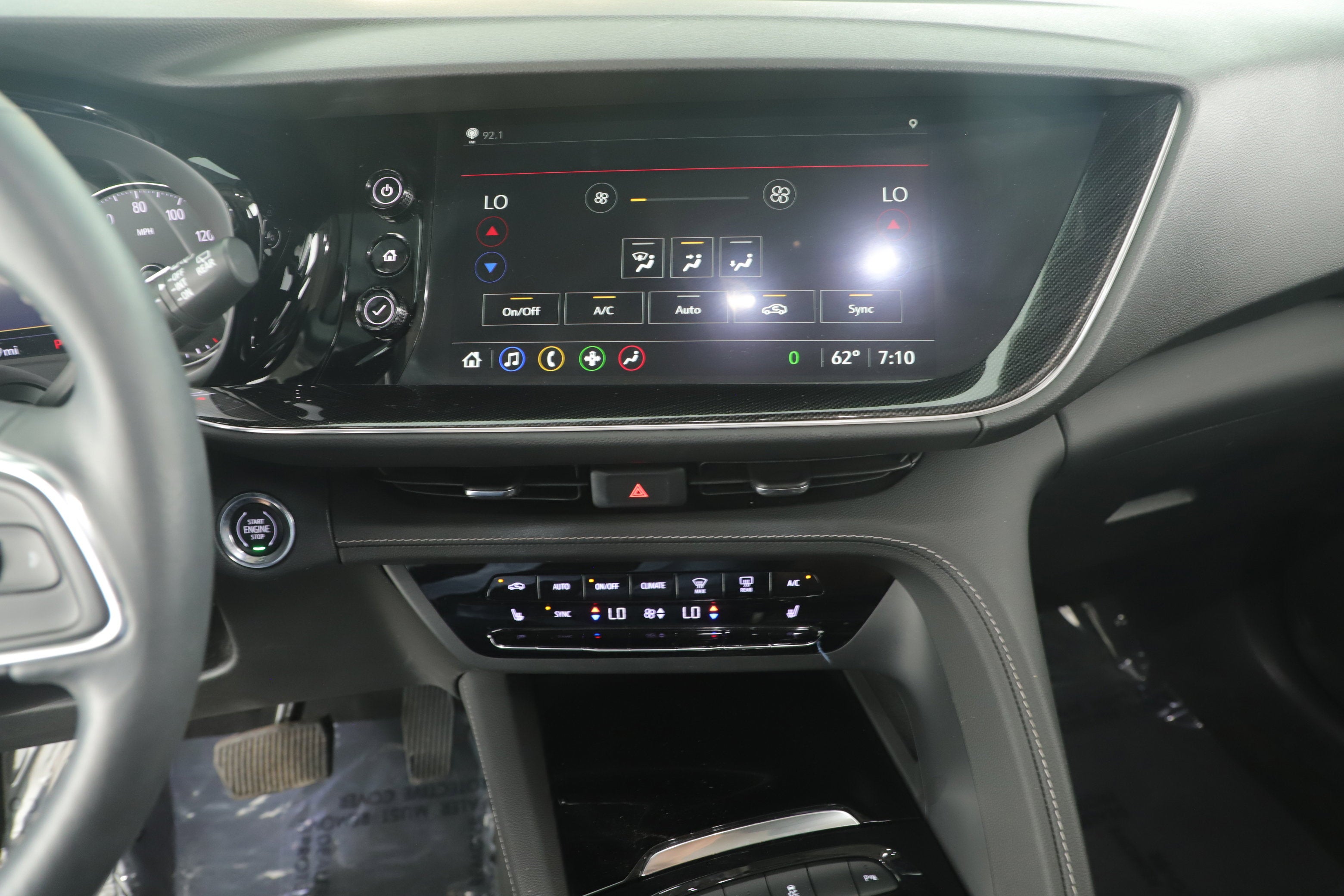 2023 Buick Envision Essence FWD