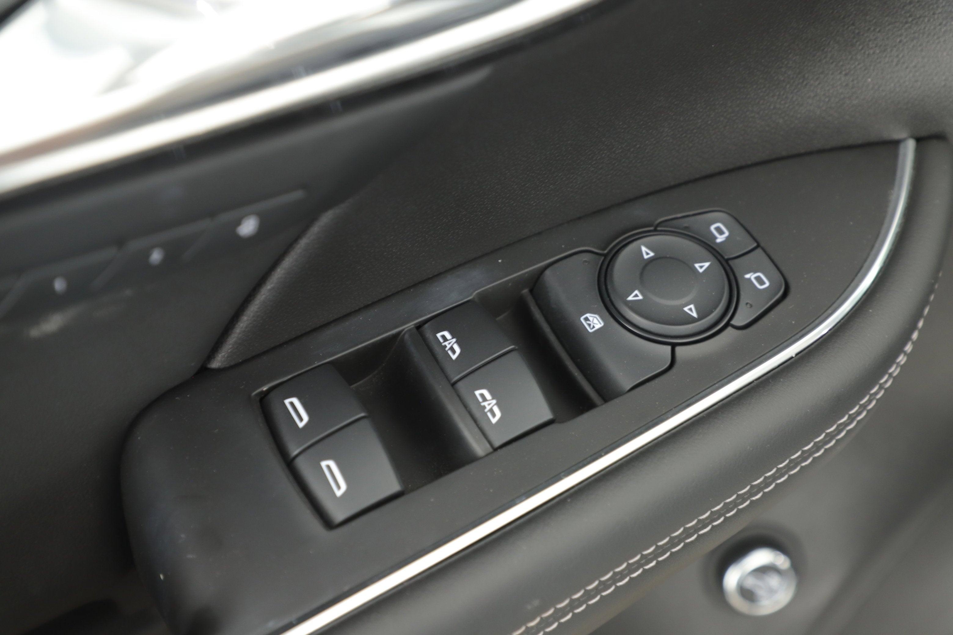 2023 Buick Envision Essence FWD