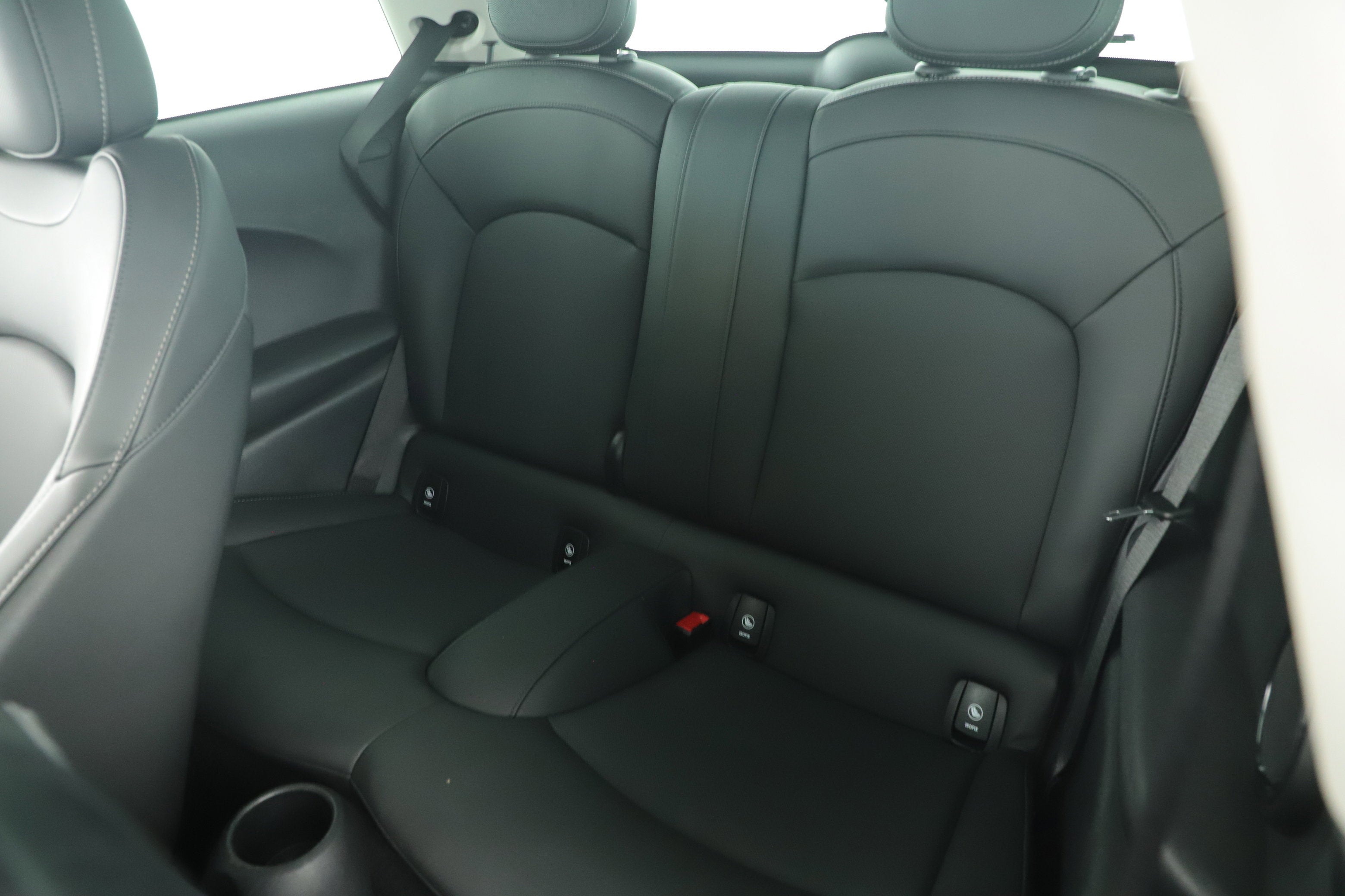 2023 MINI SE Hardtop Cooper Signature