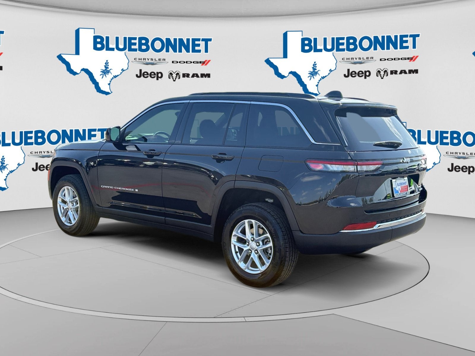 2026 Jeep Grand Cherokee Laredo X