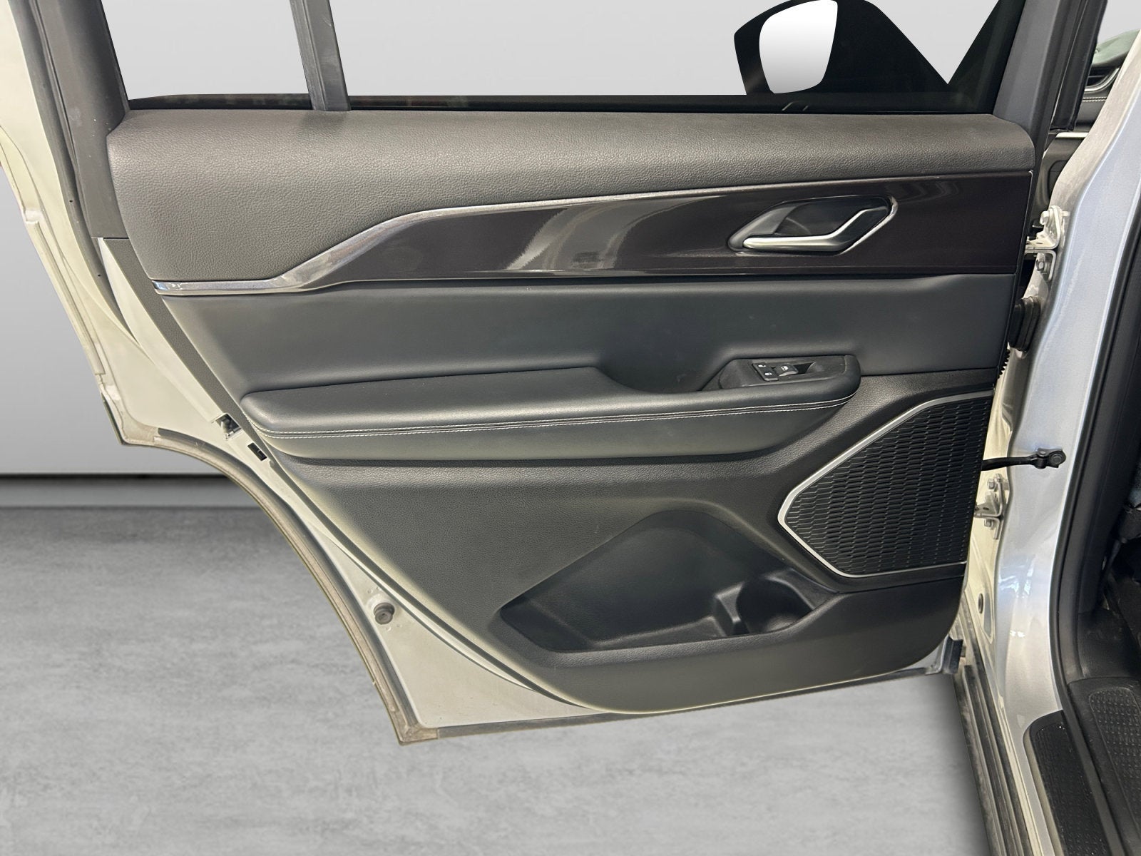 2022 Jeep Grand Cherokee L Altitude