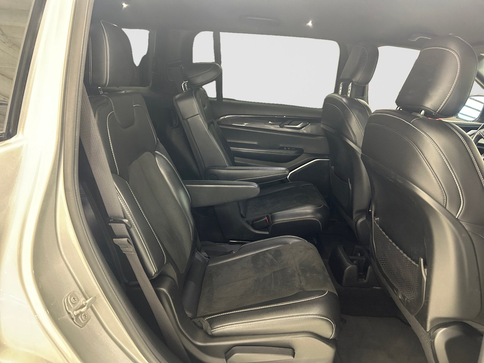 2022 Jeep Grand Cherokee L Altitude