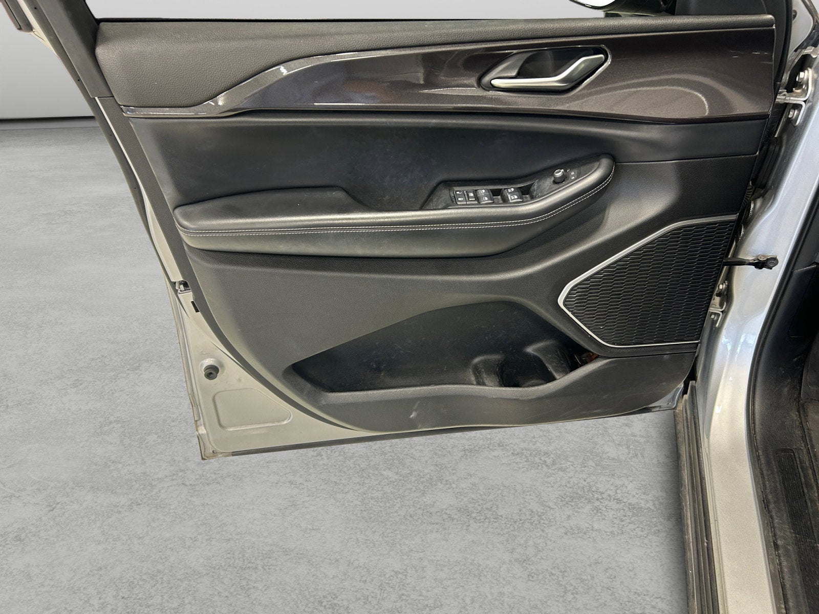 2022 Jeep Grand Cherokee L Altitude