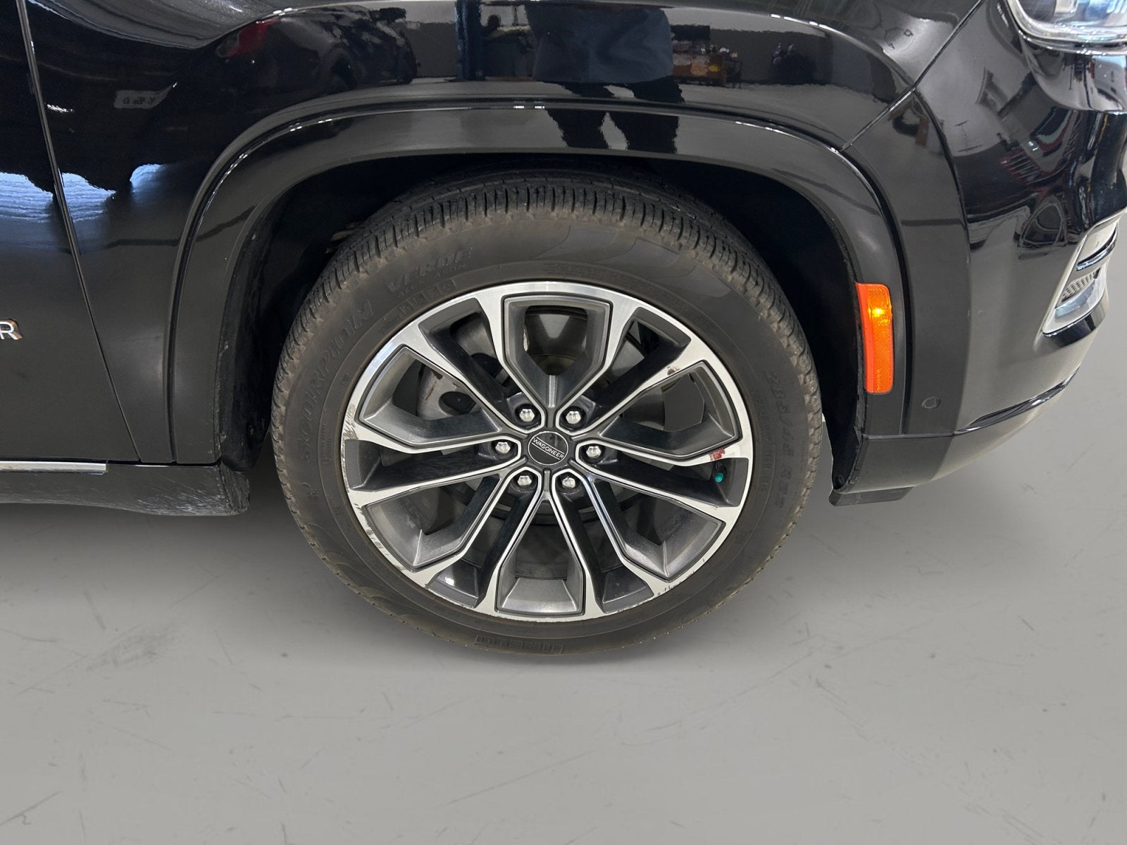 2023 Jeep Grand Wagoneer Series III