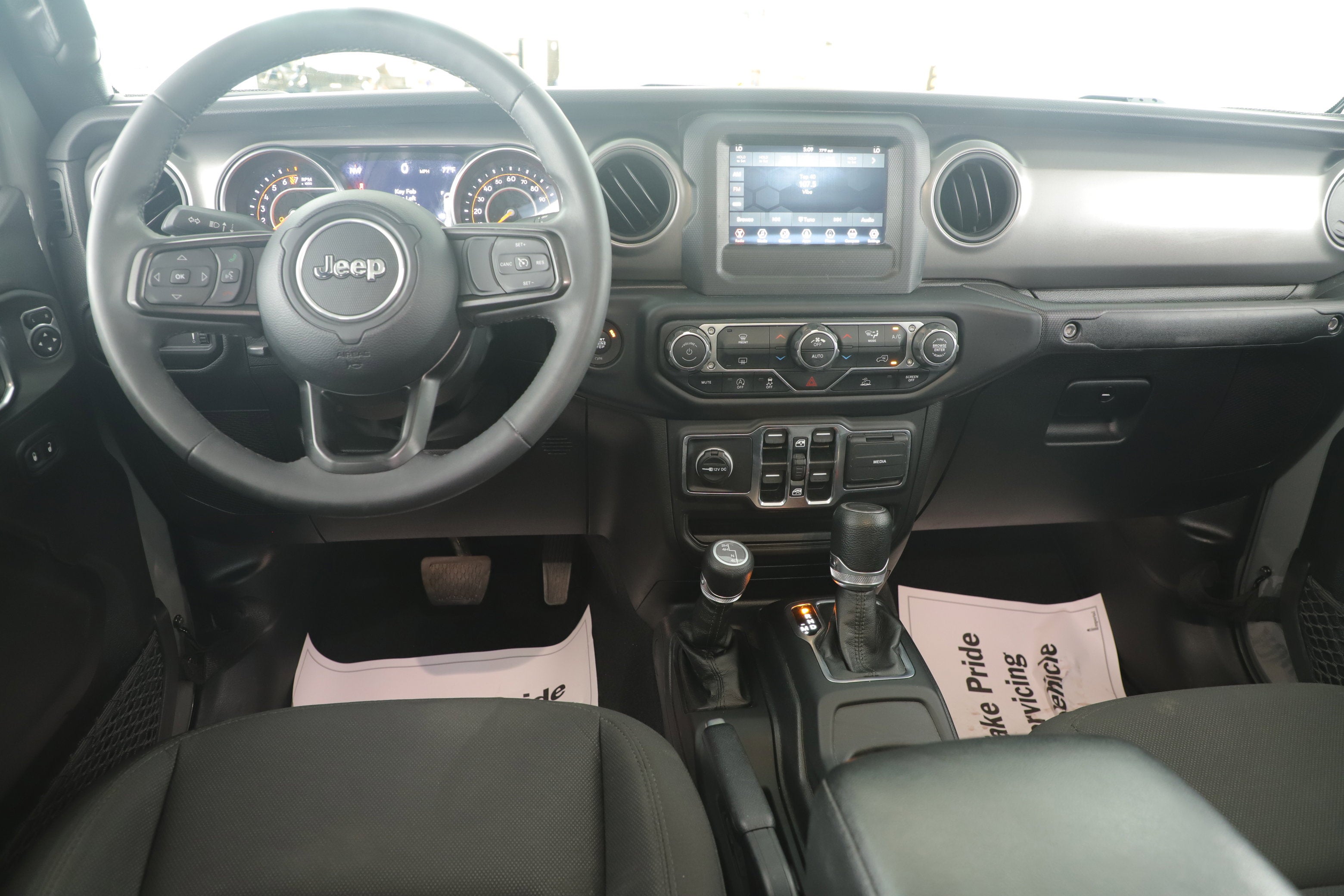 2023 Jeep Gladiator Willys