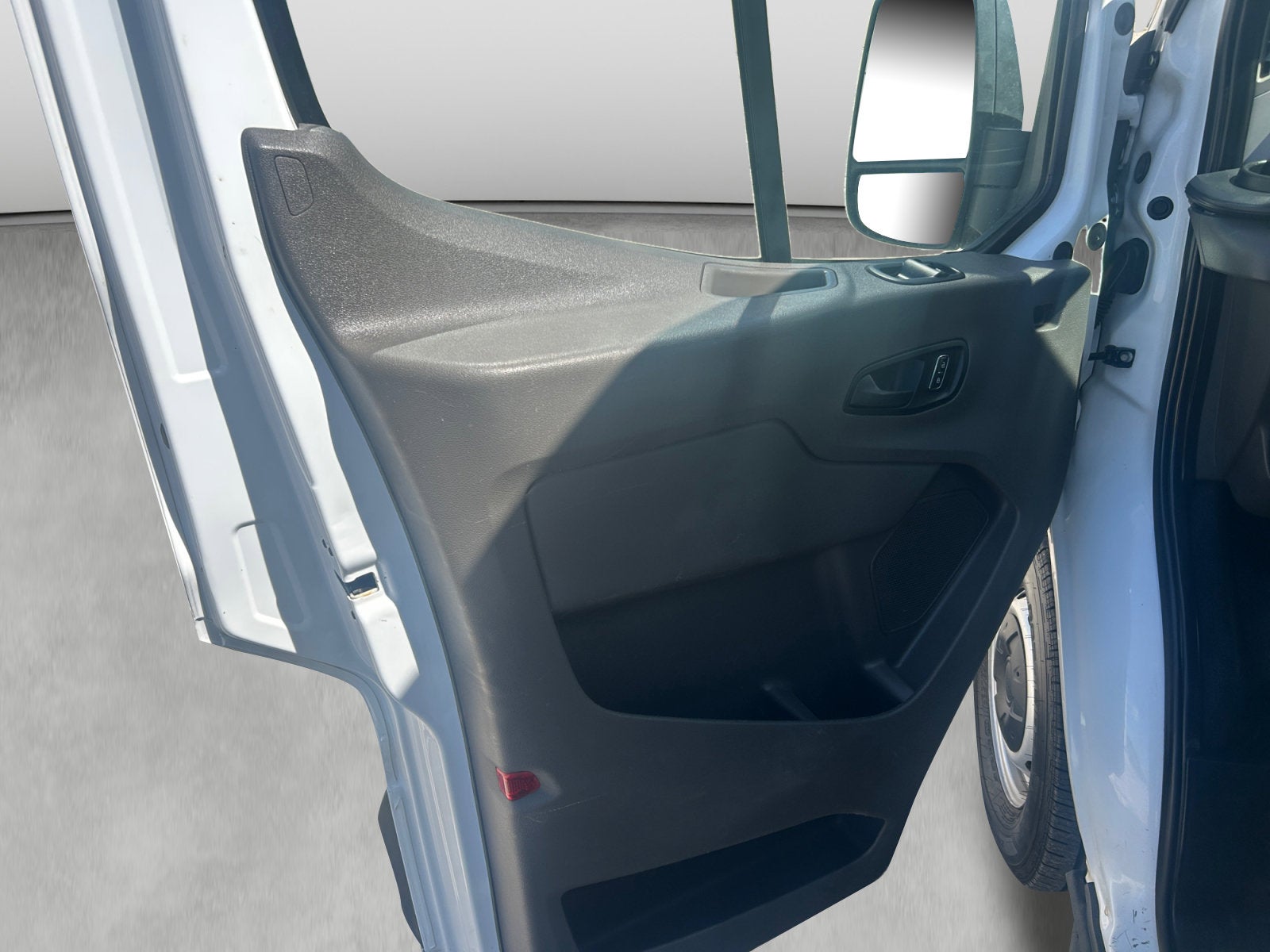2023 Ford Transit Passenger Wagon T350