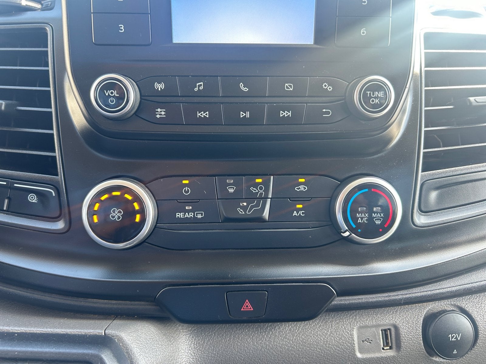 2023 Ford Transit Passenger Wagon T350