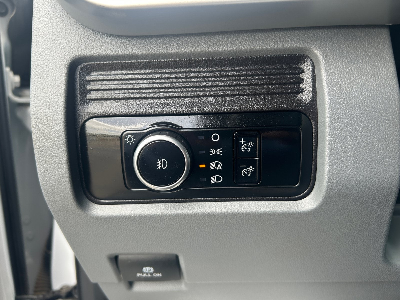 2024 Ford Super Duty F-350 DRW Base