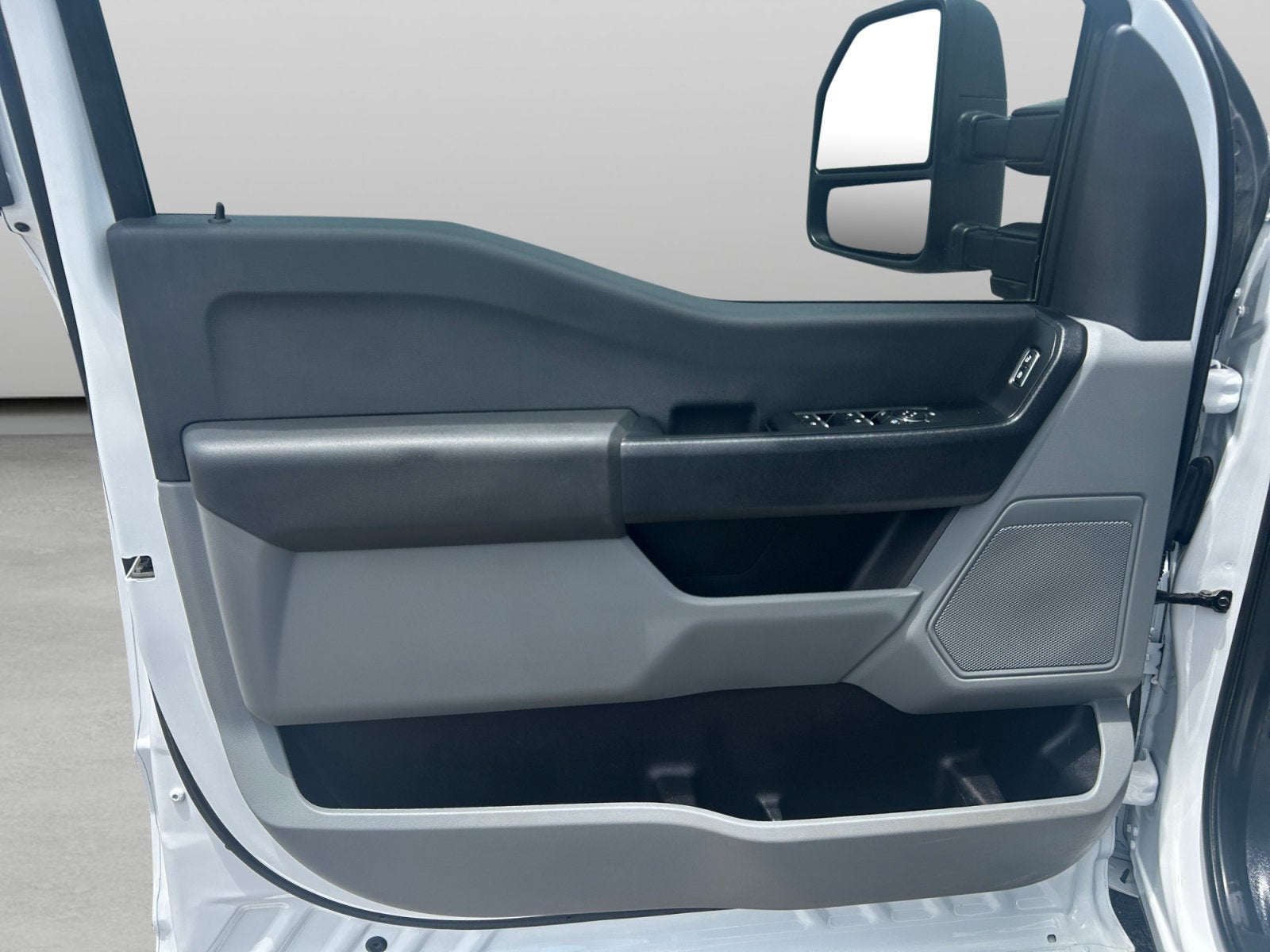 2024 Ford Super Duty F-350 DRW Base