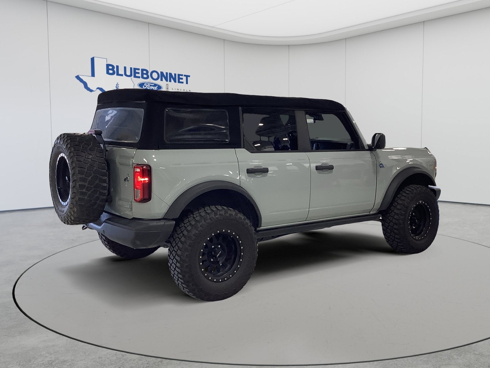 2022 Ford Bronco Base