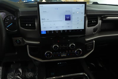 2022 Ford Expedition Max XLT