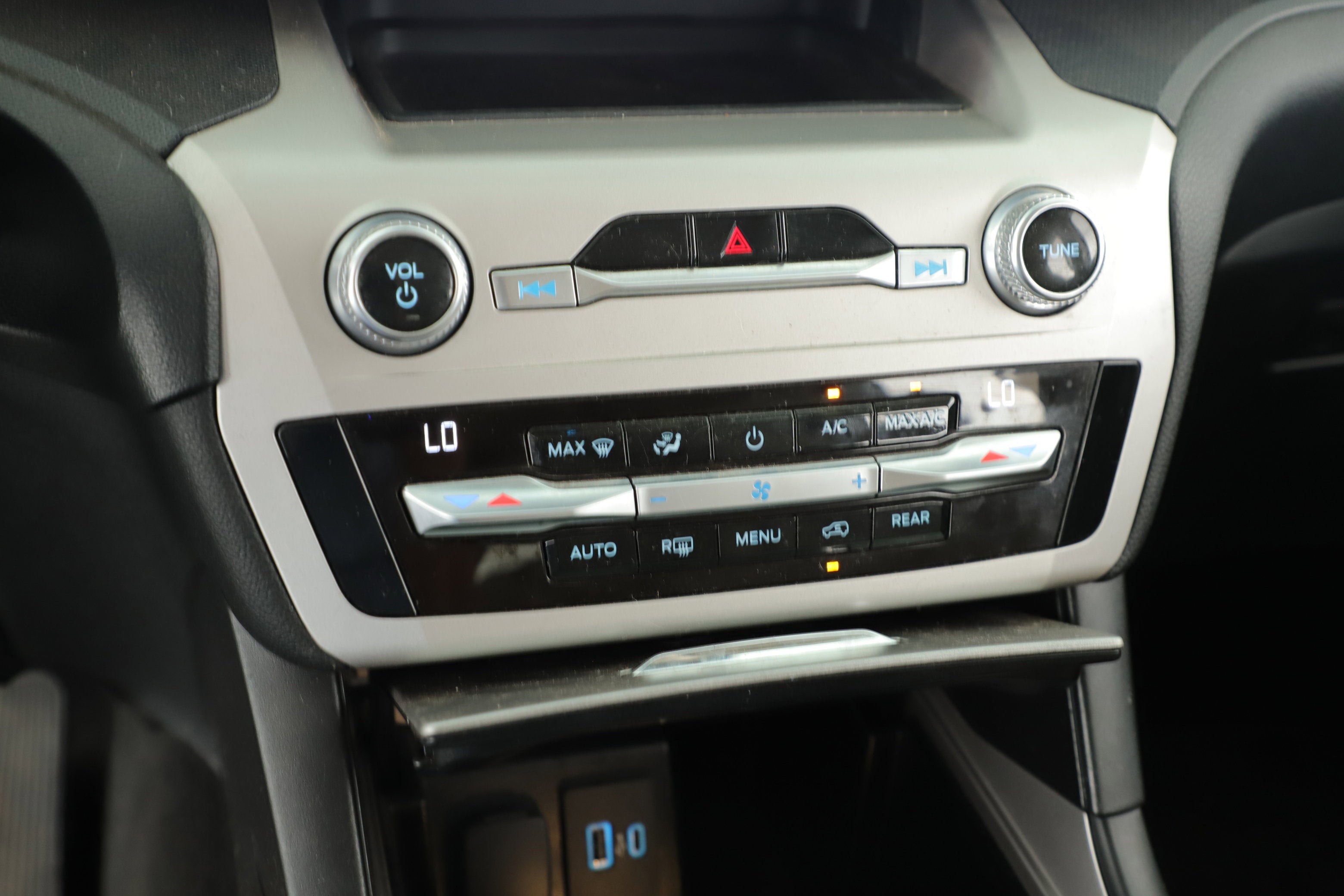 2021 Ford Explorer Base