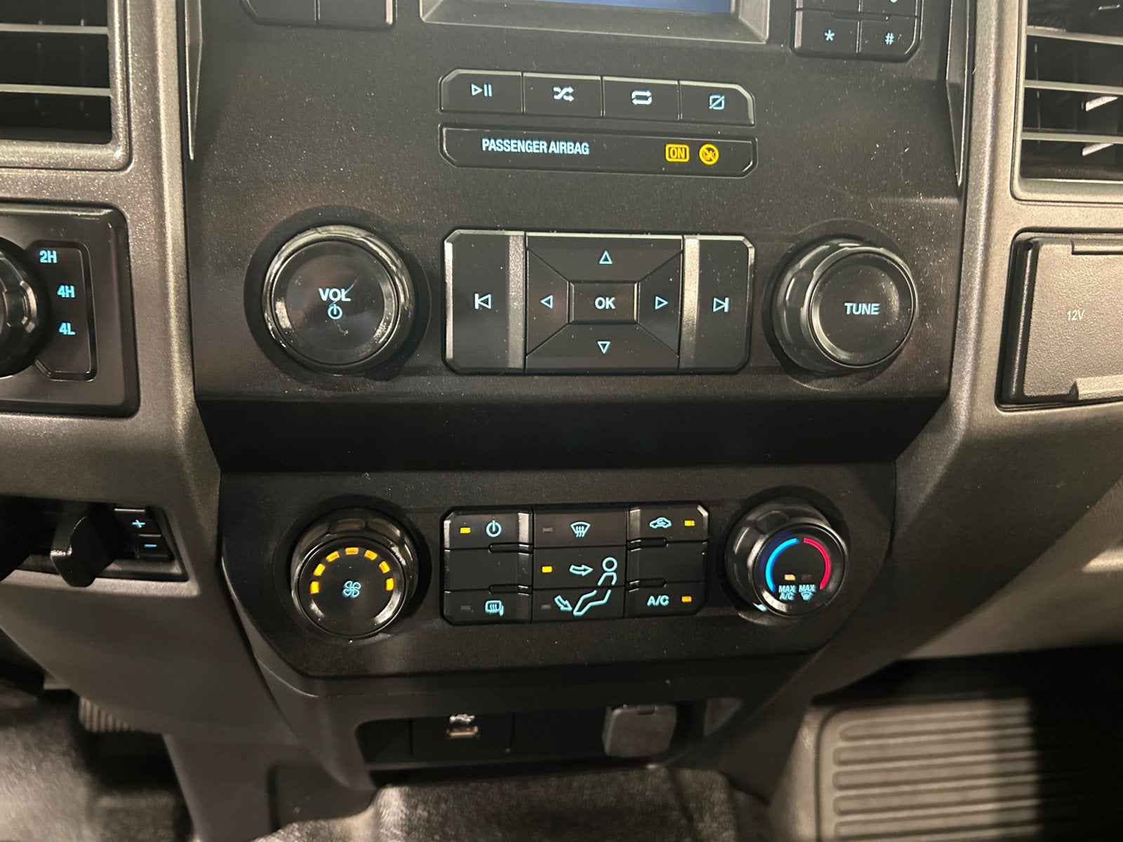 2021 Ford Super Duty F-250 SRW Base