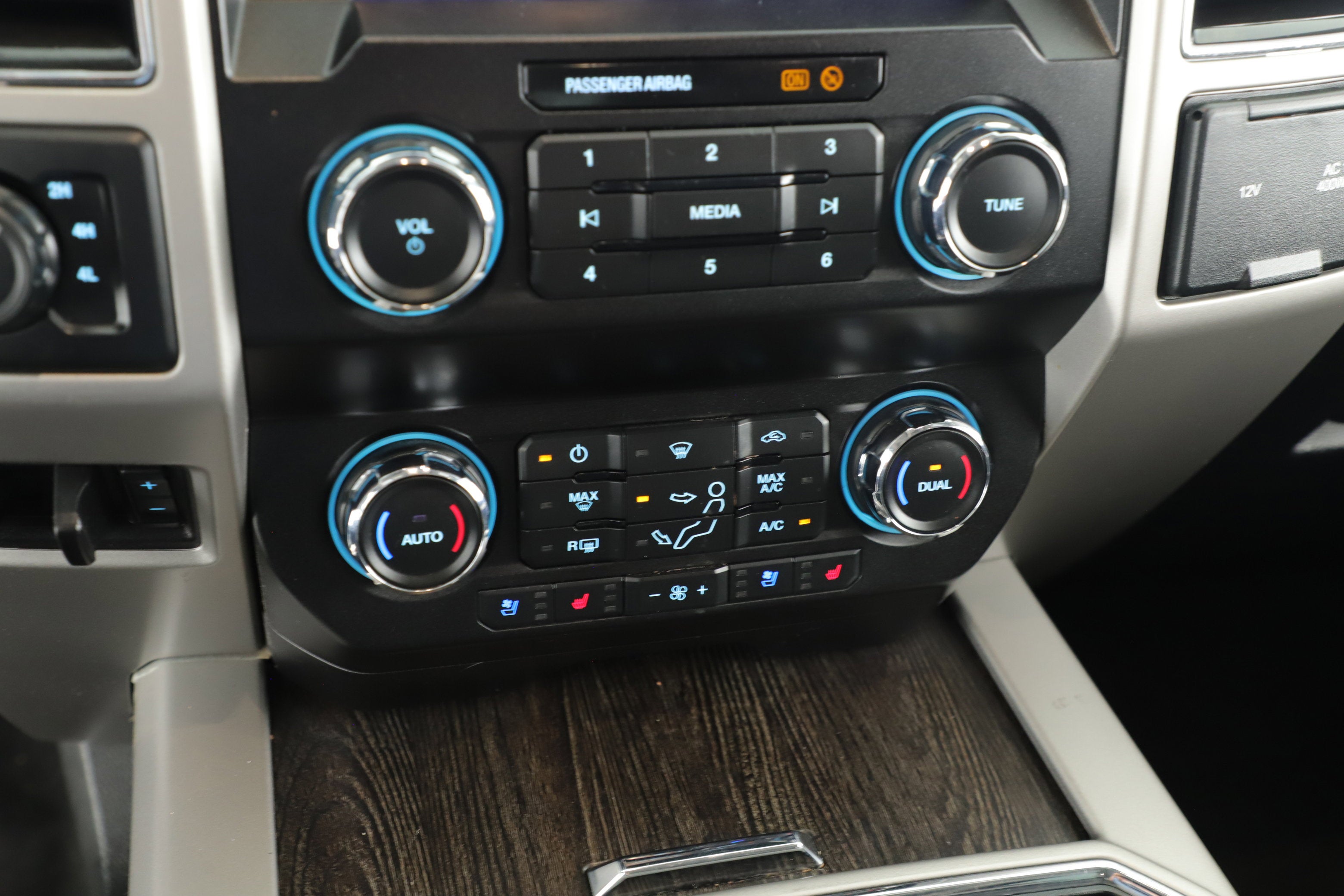 2020 Ford Super Duty F-250 SRW LARIAT