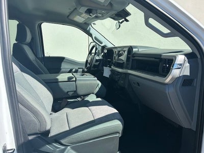 2025 Ford Super Duty F-250 SRW Base