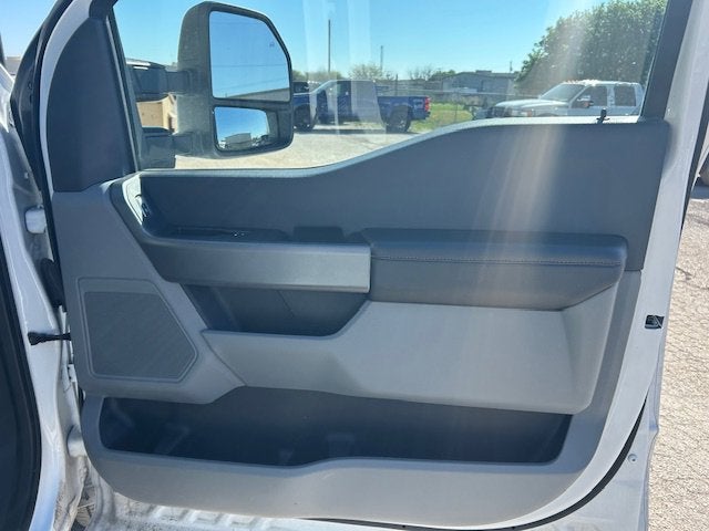 2025 Ford Super Duty F-250 SRW Base