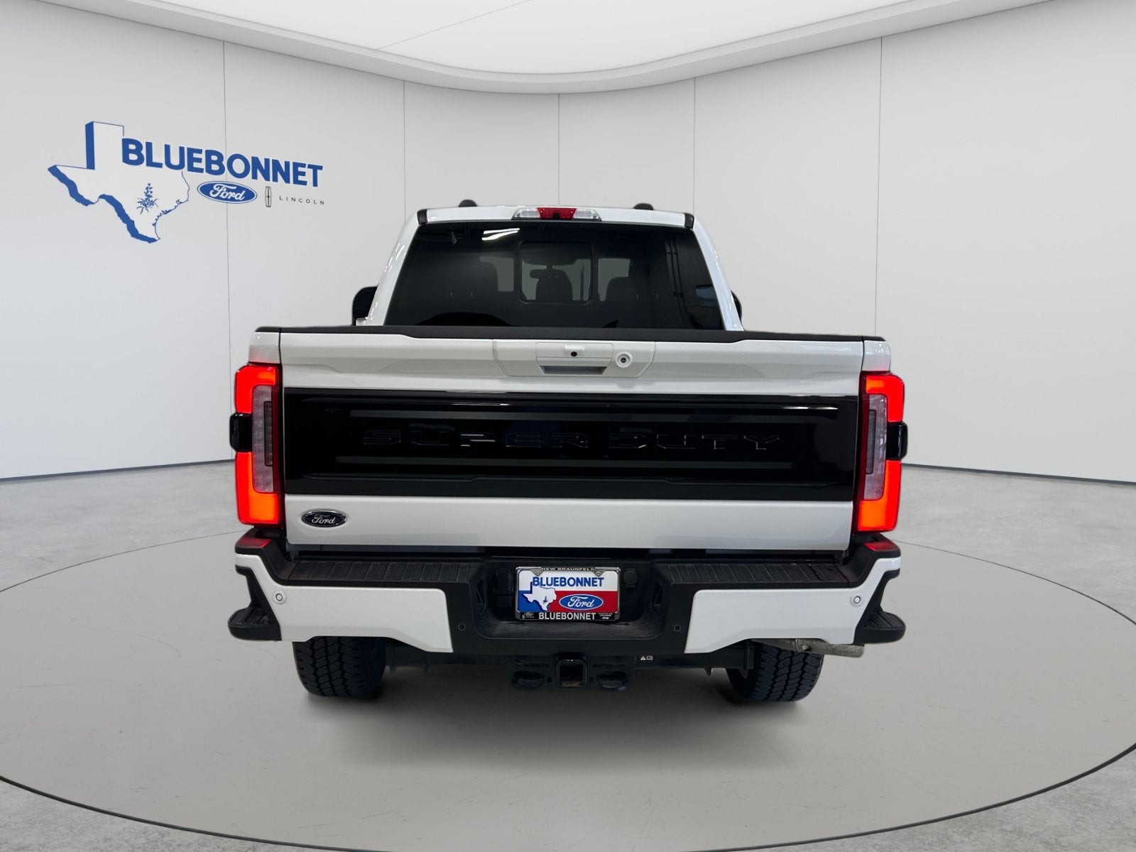 2025 Ford Super Duty F-250 SRW Platinum
