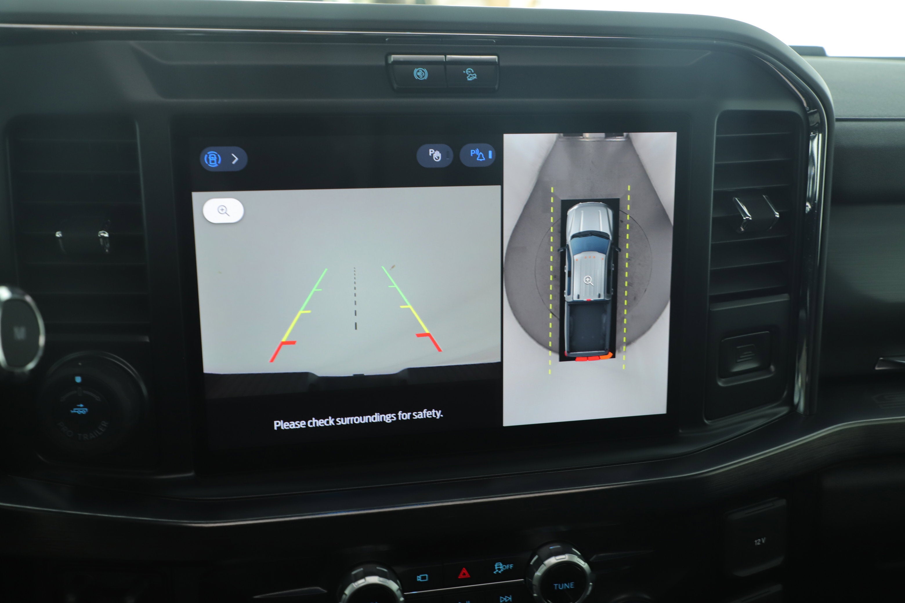 2025 Ford Super Duty F-250 SRW Base