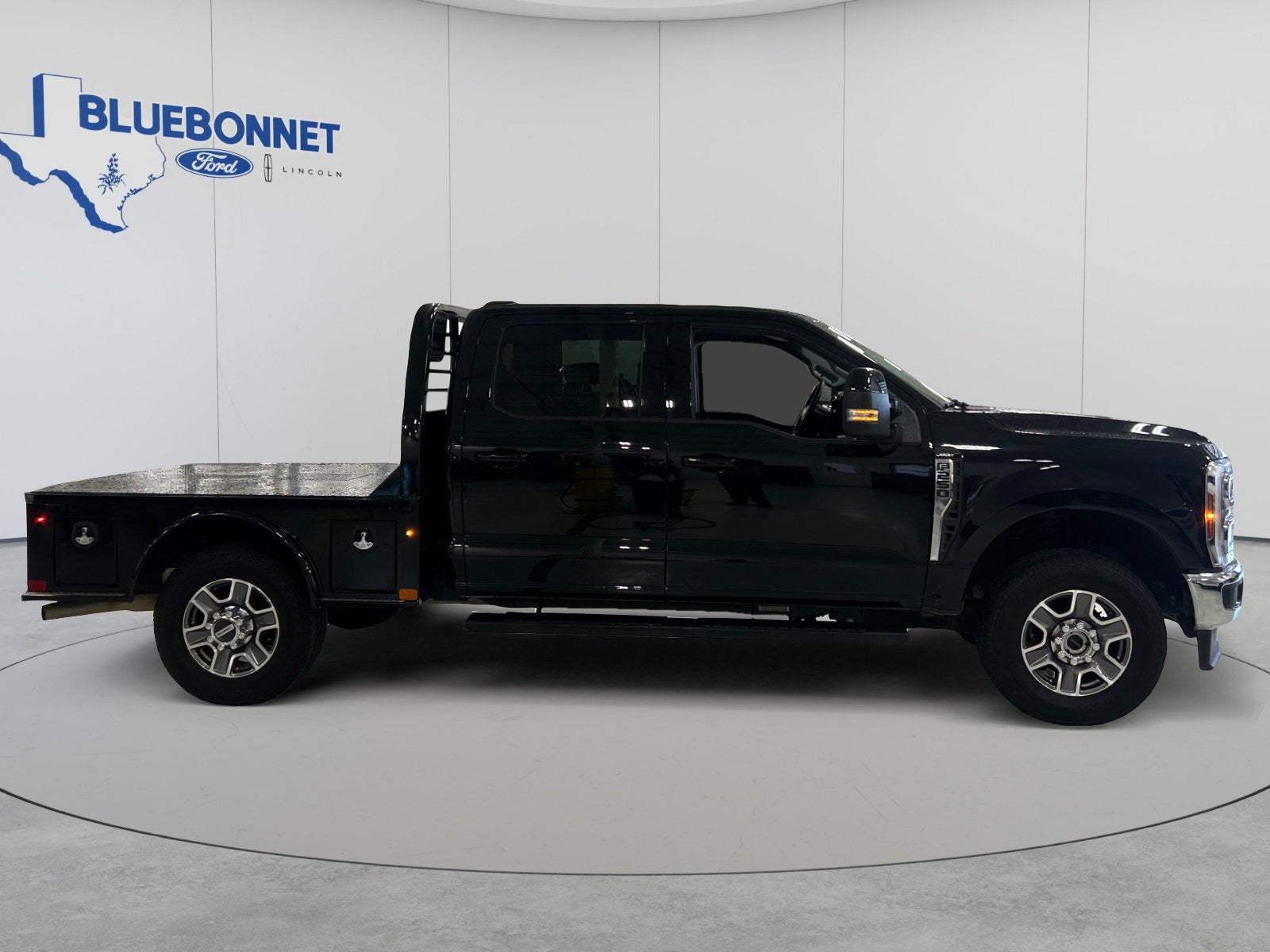 2025 Ford Super Duty F-250 SRW Base