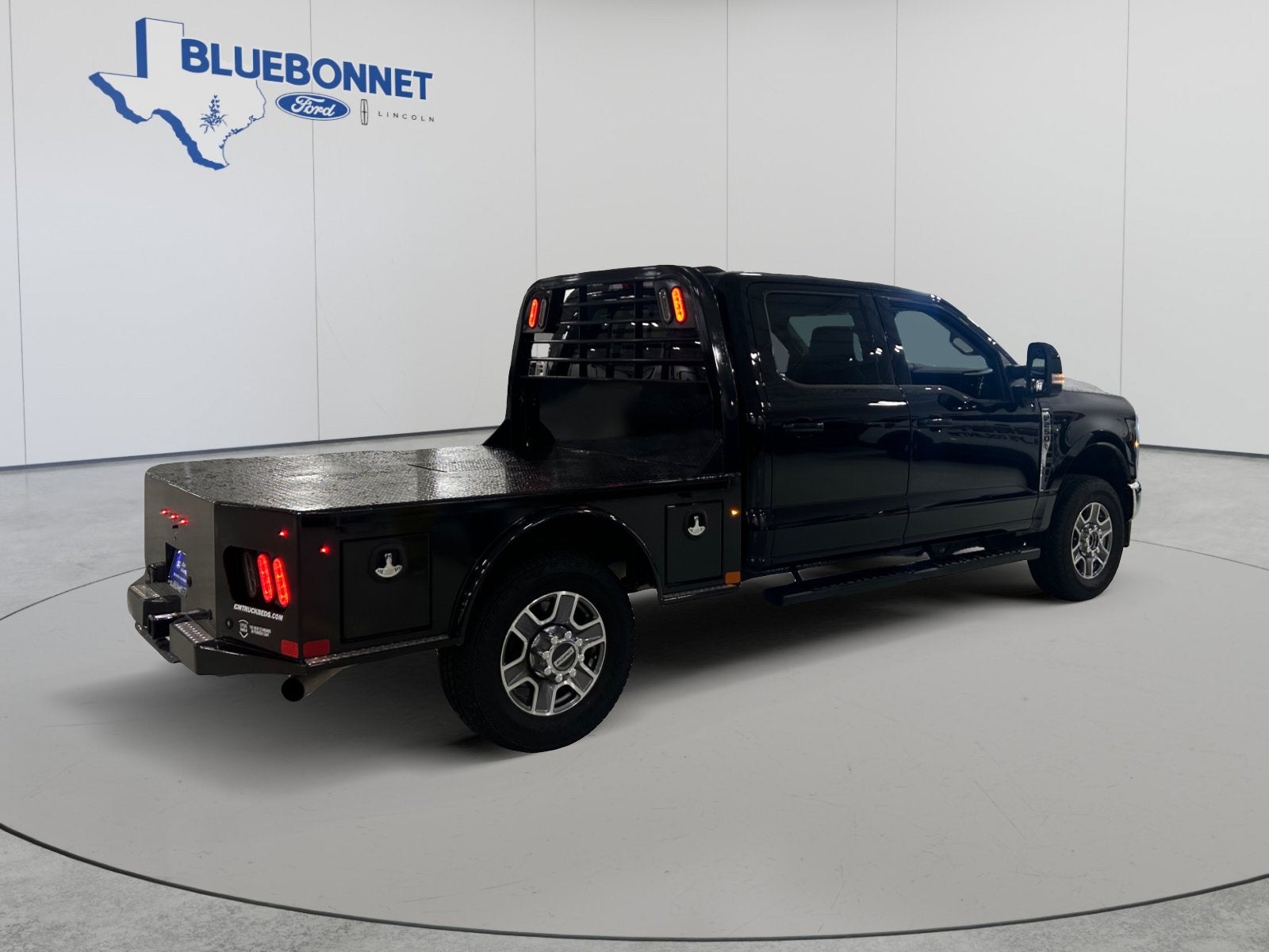 2025 Ford Super Duty F-250 SRW Base