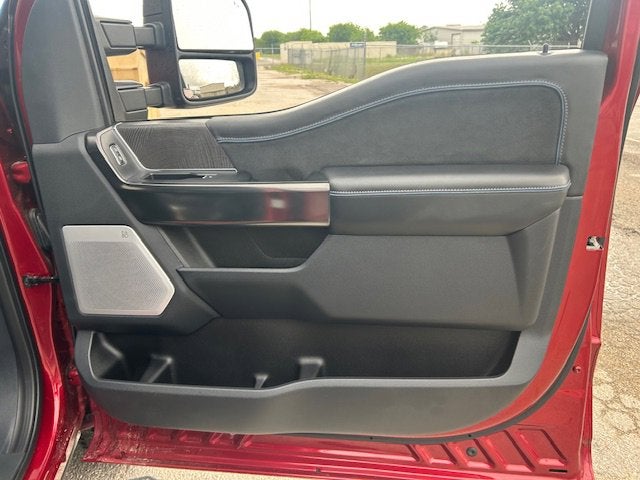 2025 Ford Super Duty F-250 SRW Base