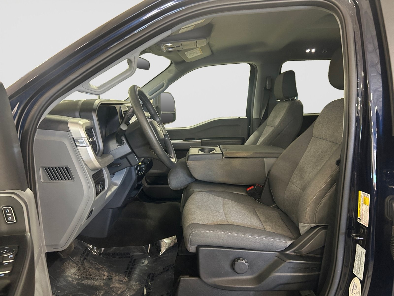 2025 Ford Super Duty F-250 SRW Base