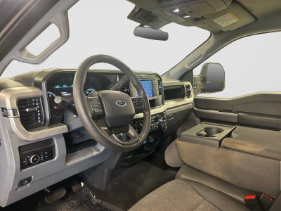2025 Ford Super Duty F-250 SRW Base