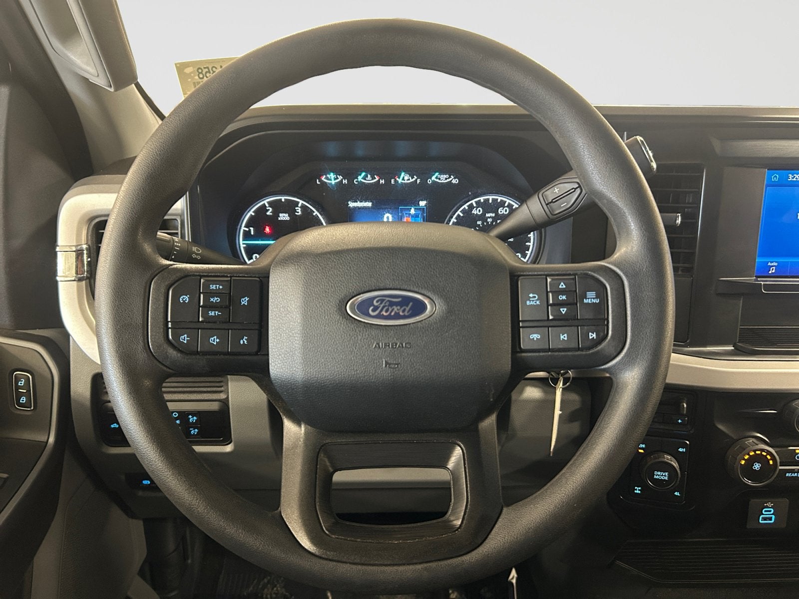 2025 Ford Super Duty F-250 SRW Base