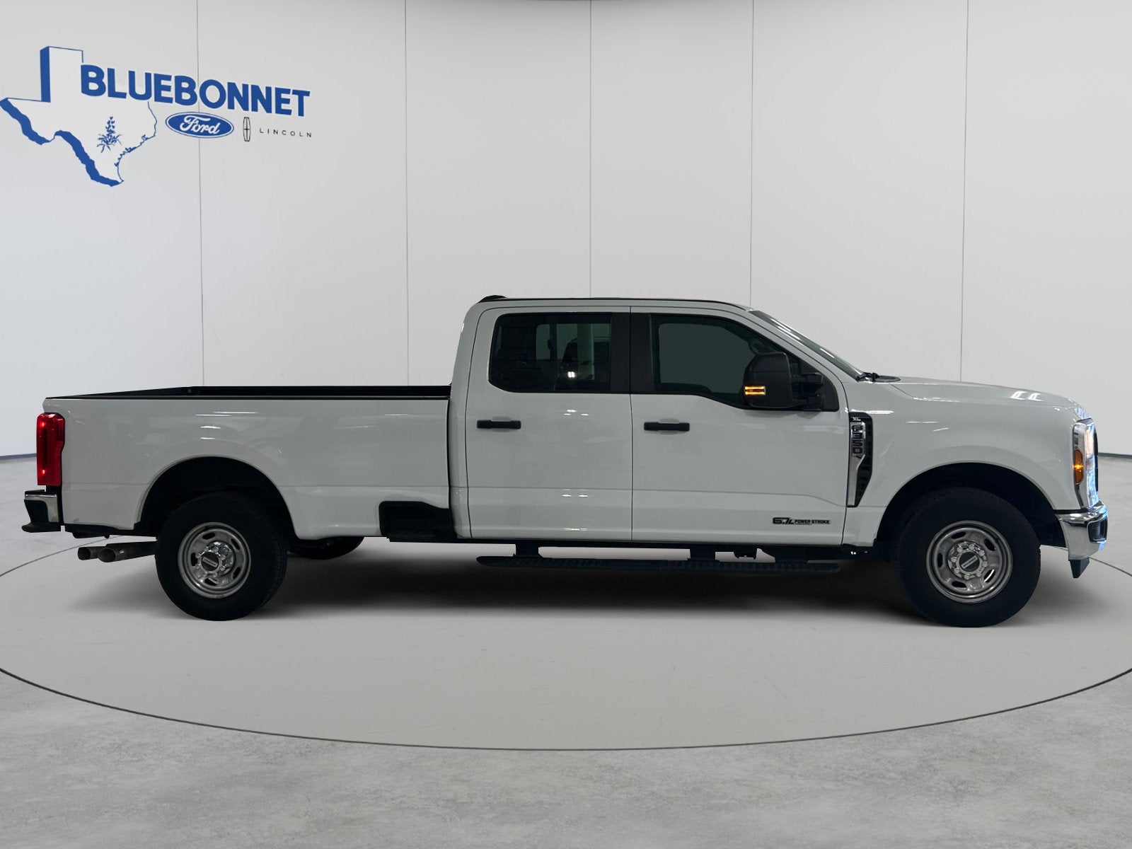 2025 Ford Super Duty F-350 SRW XL