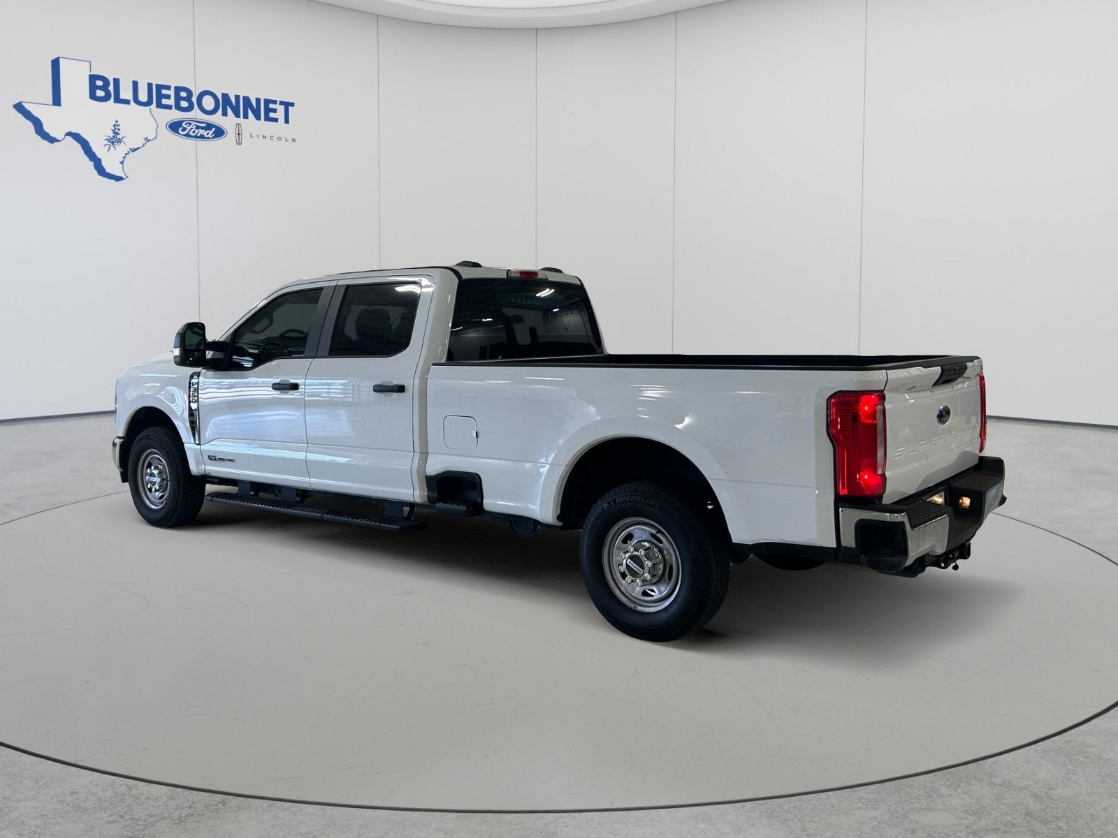 2025 Ford Super Duty F-350 SRW XL