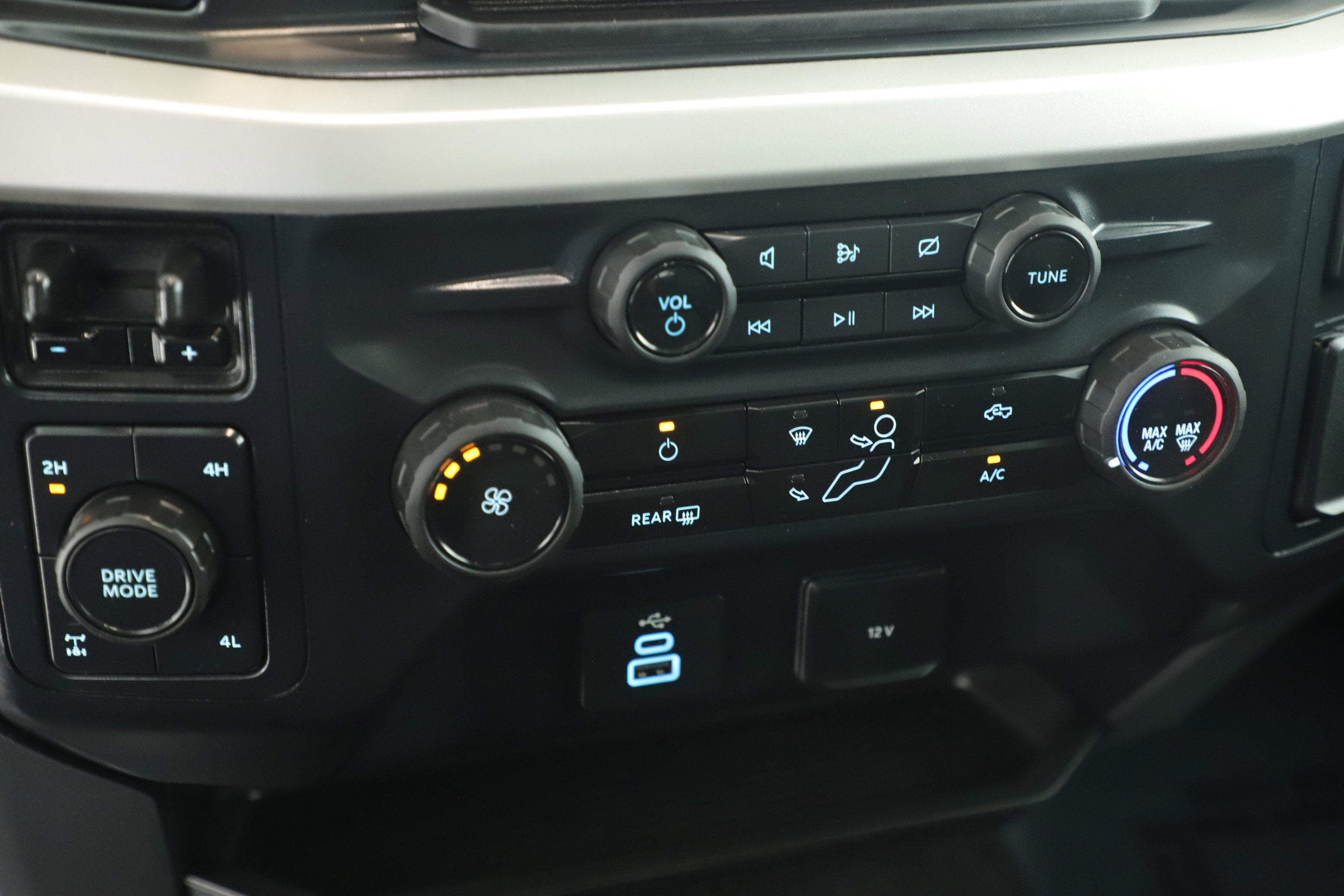 2024 Ford Super Duty F-350 SRW Base