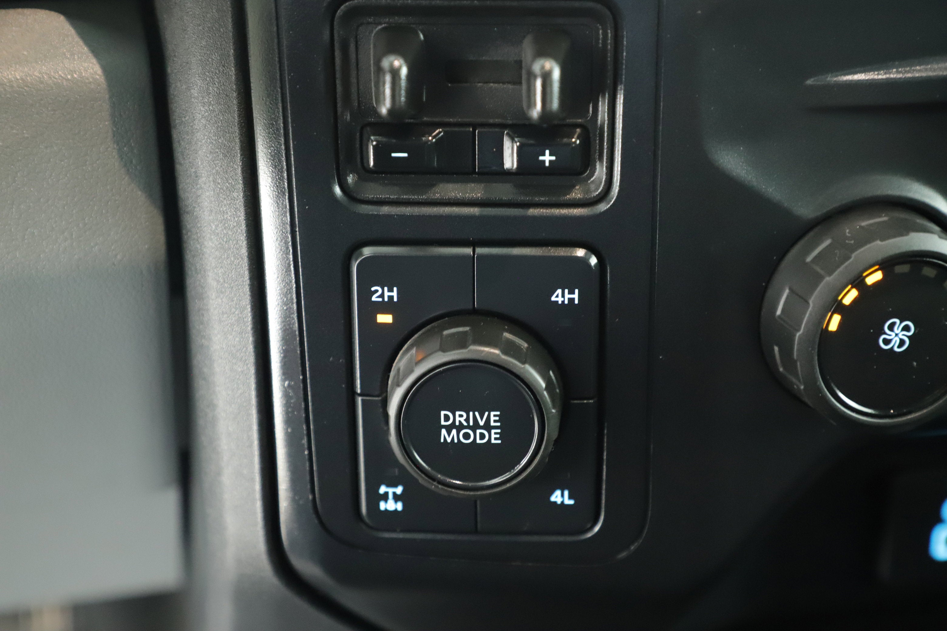 2024 Ford Super Duty F-350 SRW Base