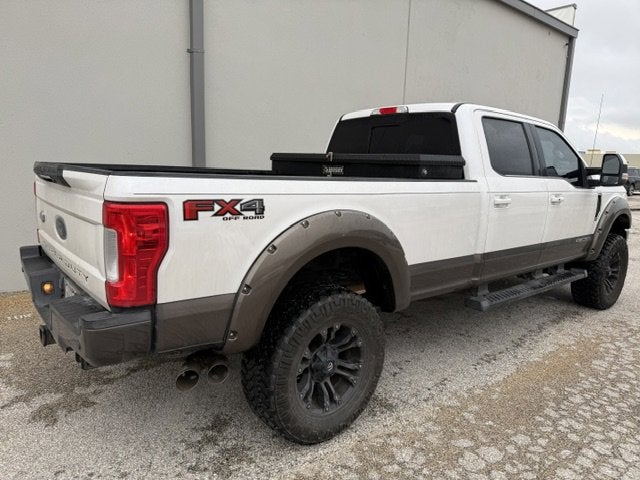 2017 Ford Super Duty F-350 SRW Base