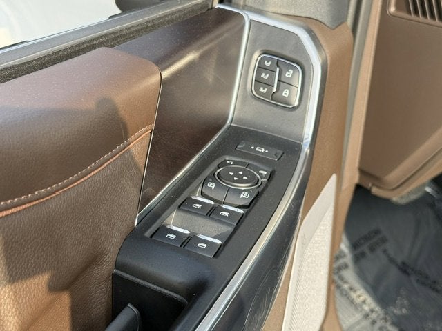 2025 Ford Super Duty F-350 DRW Base